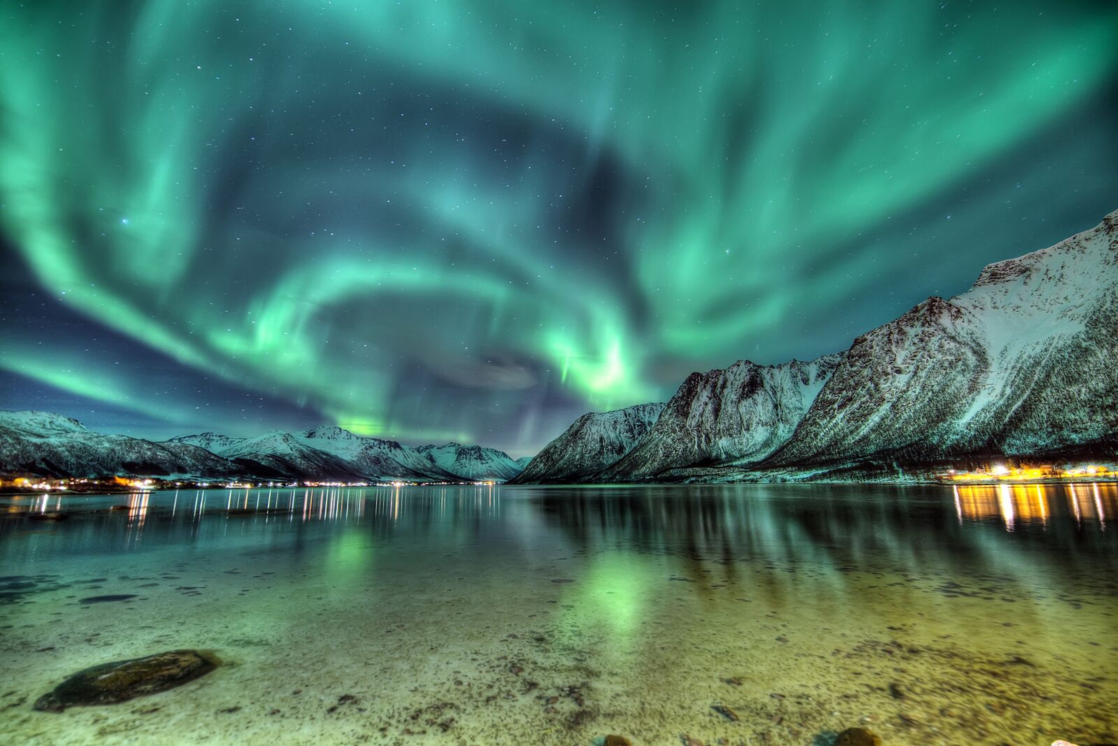 Northern lights over Hognfjorden in Vesterålen
