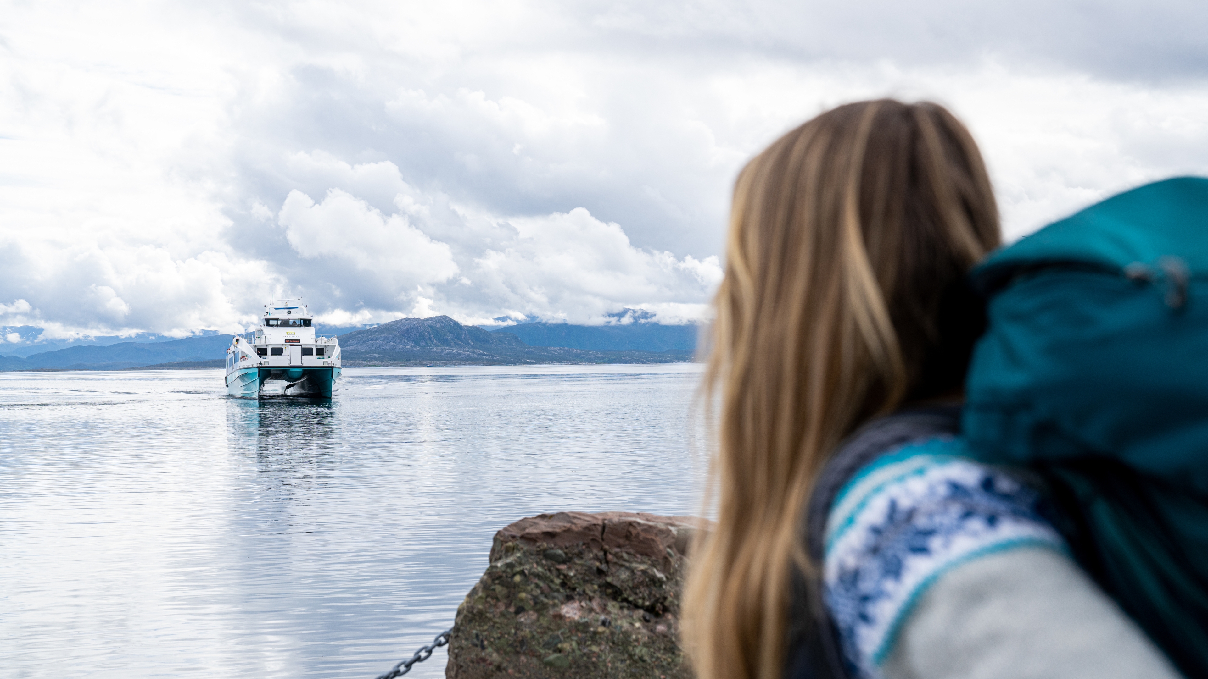 The express boat arriving at Edøy in Smøla