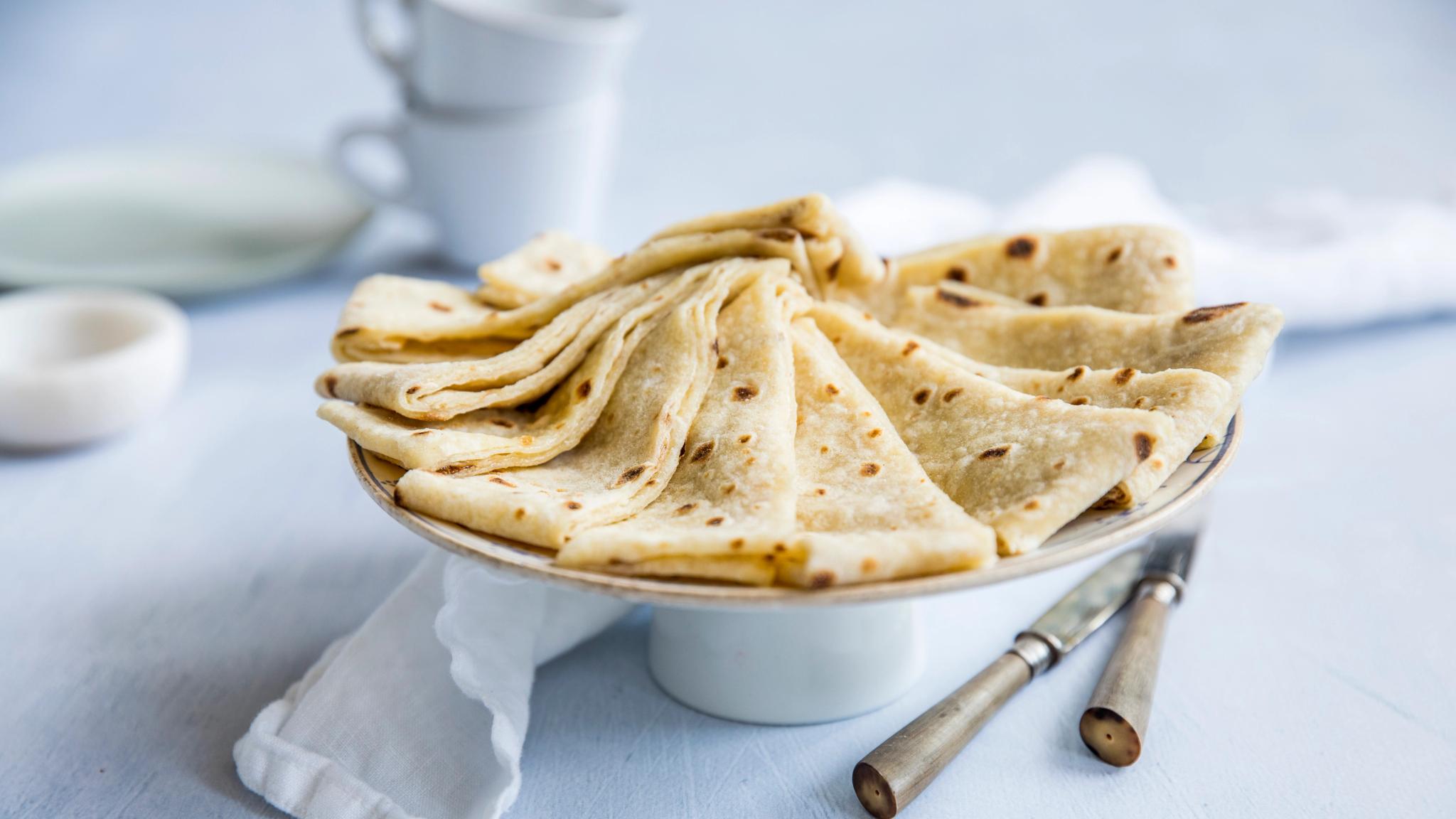 Kling lefse on a platter in Norway
