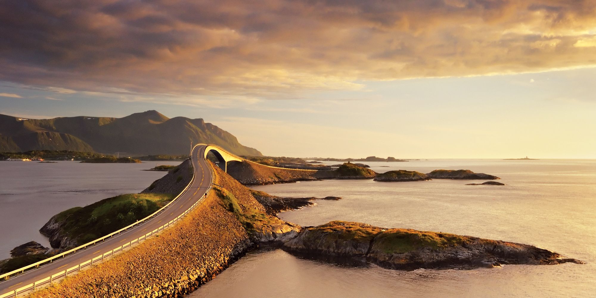 De Atlantische Weg in Noordwest, Fjord-Noorwegen