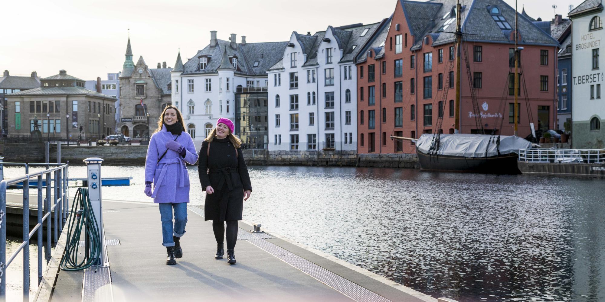 The Brosundet strait, in the art noveau city Ålesund