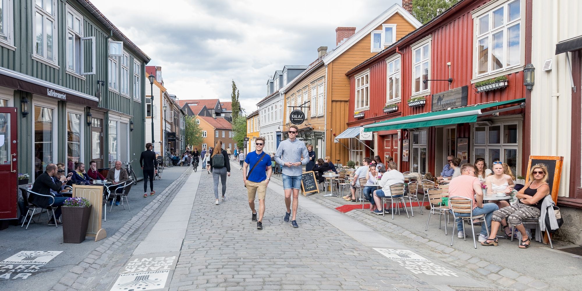 Summer vibes in Bakklandet in Trondheim, one of Norway’s trendiest districts