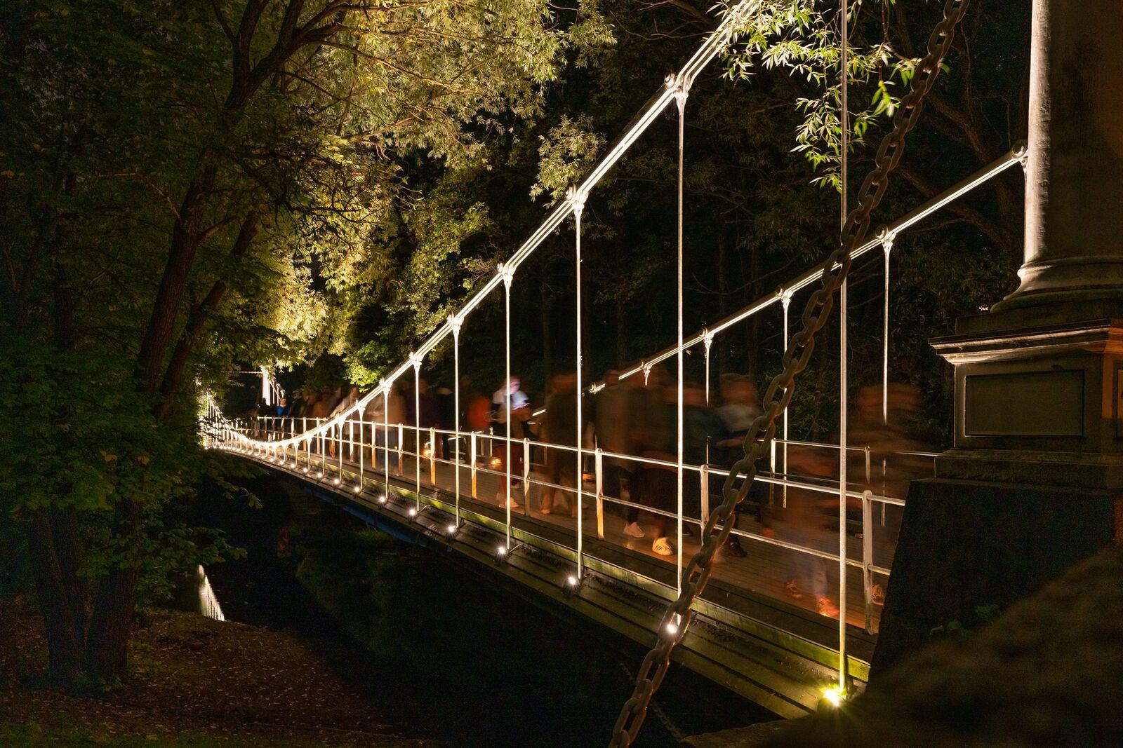 Åmot bridge in lights during Elvelangs light festival in Oslo