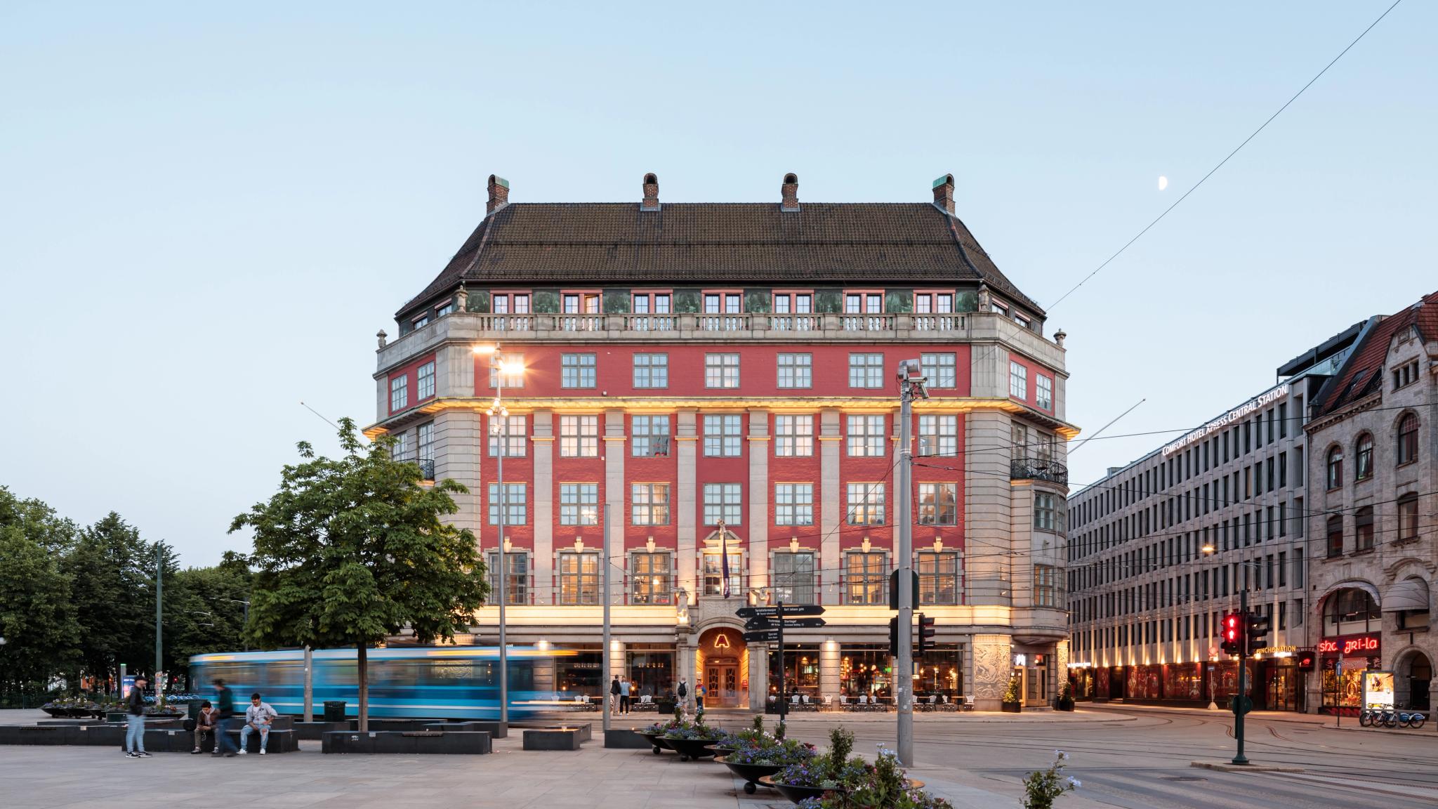 Amerikalinjen at Jernbanetorget in Oslo