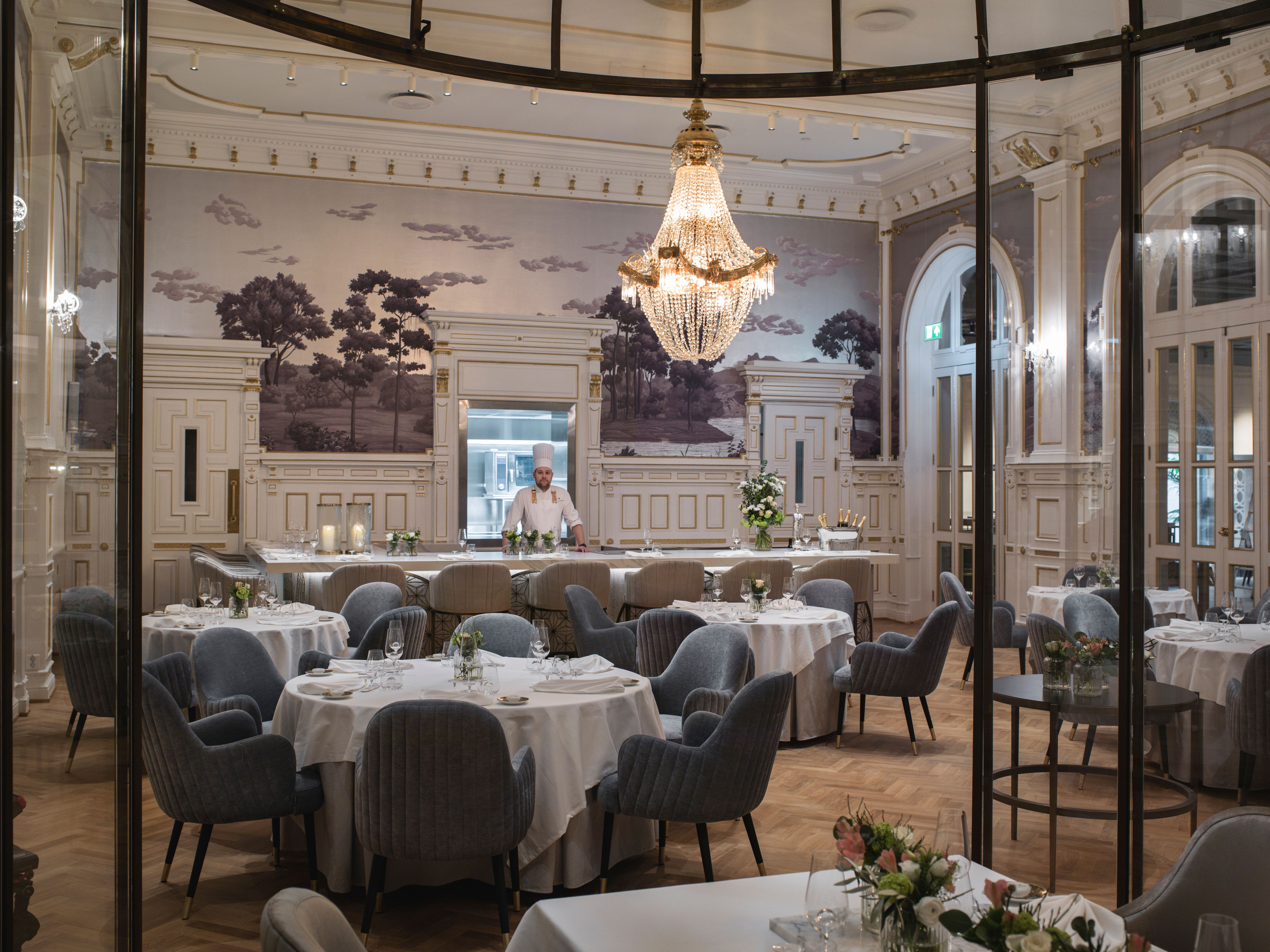 Interior image of Speilsalen restaurant at Britannia Hotel in Trondheim, Trøndelag