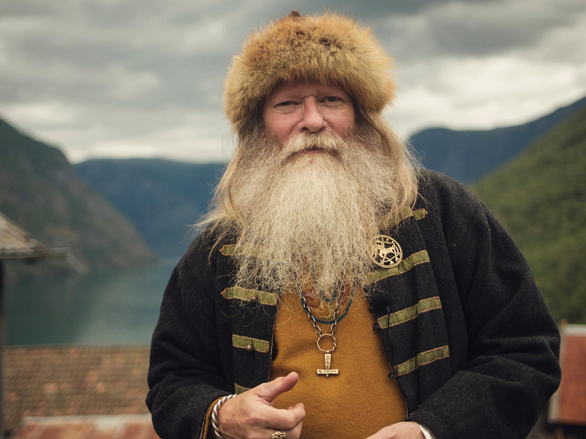 Olafr Reydarsson, the chieftain of the Gudvangen Viking town of Njardarheimr