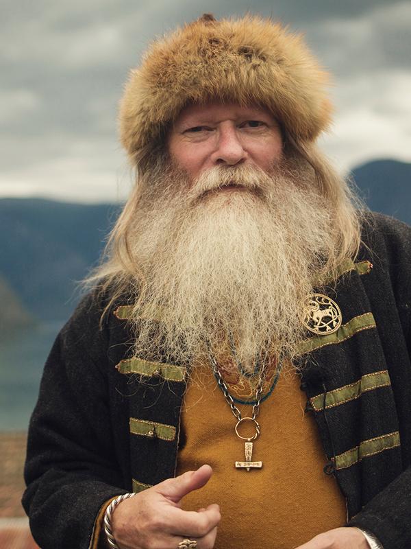 Olafr Reydarsson, the chieftain of the Gudvangen Viking town of Njardarheimr