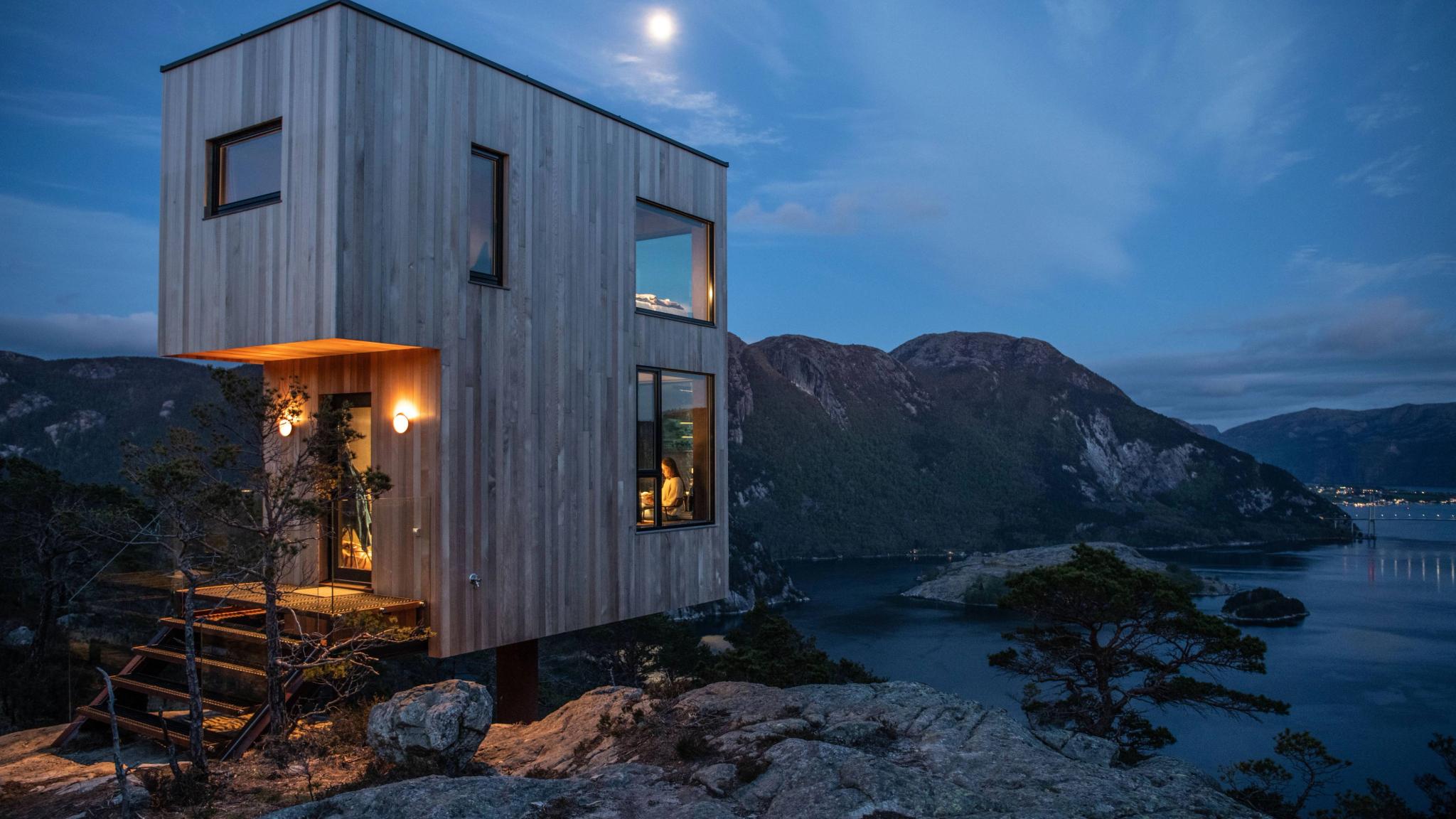 A unique cabin by the Lysefjord fjord.
