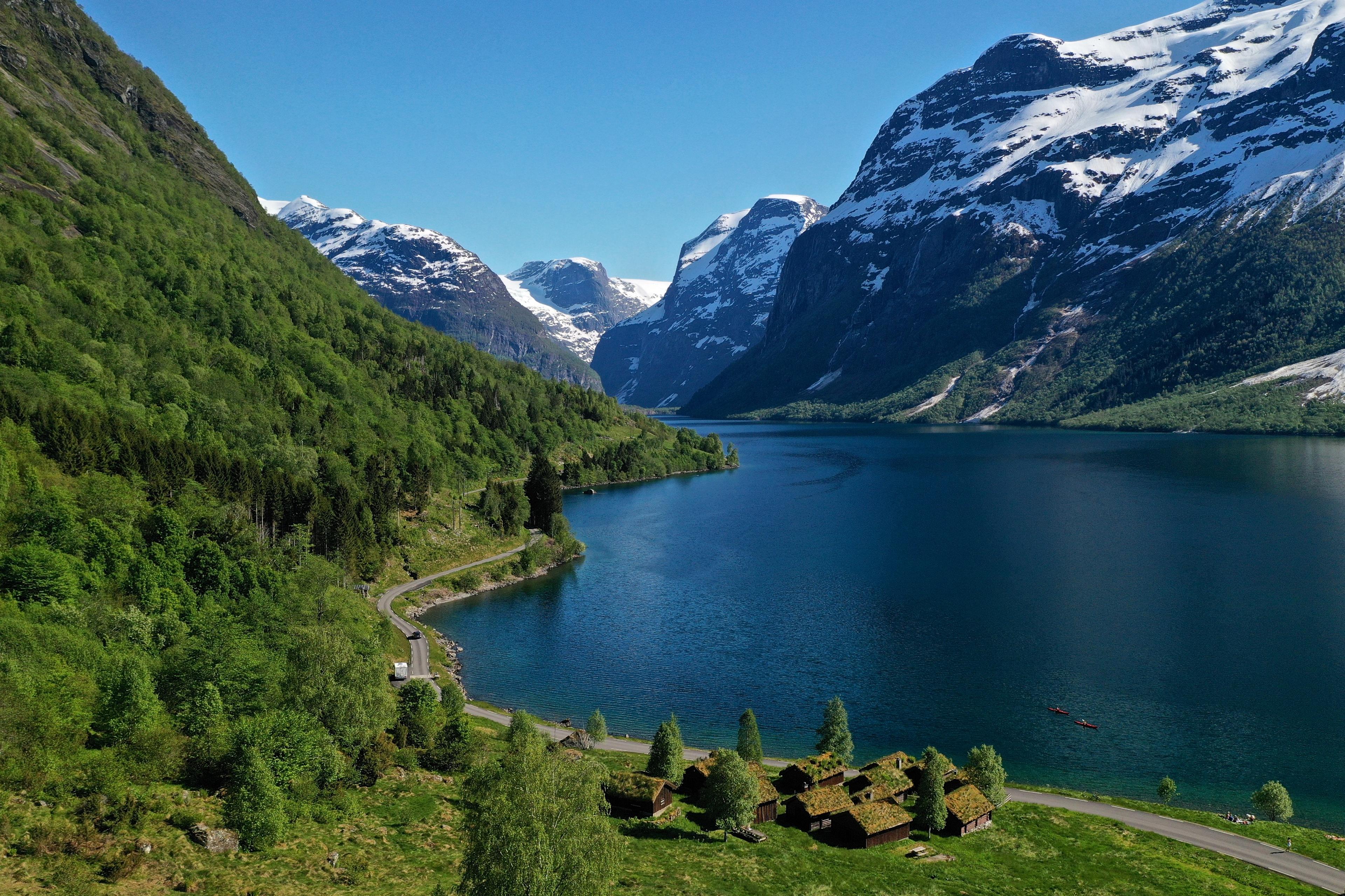 Breng seter ved Lovatnet på Vestlandet i Norge.
