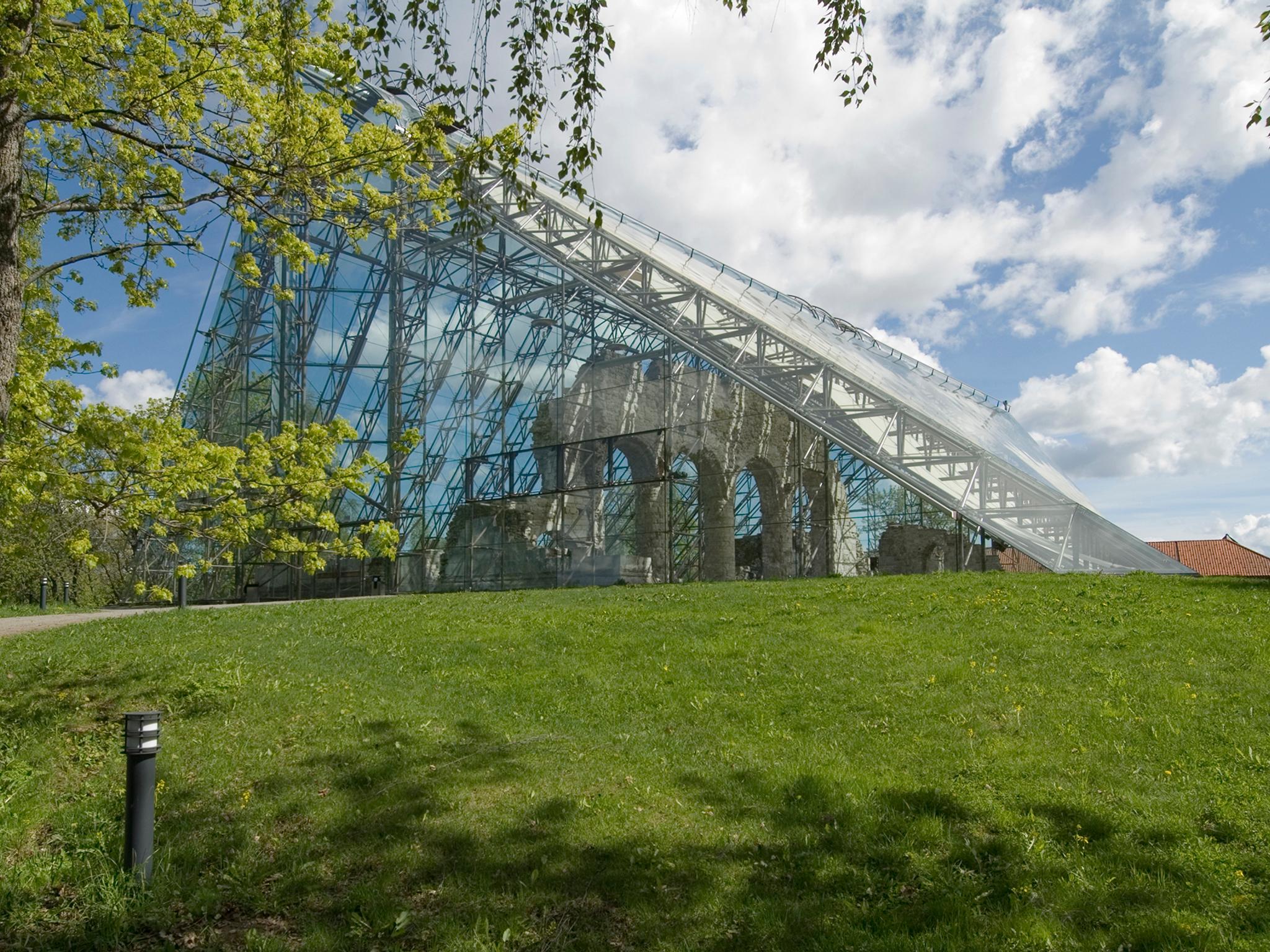 Hamardomen på Domkirkeodden i Hamar på Østlandet