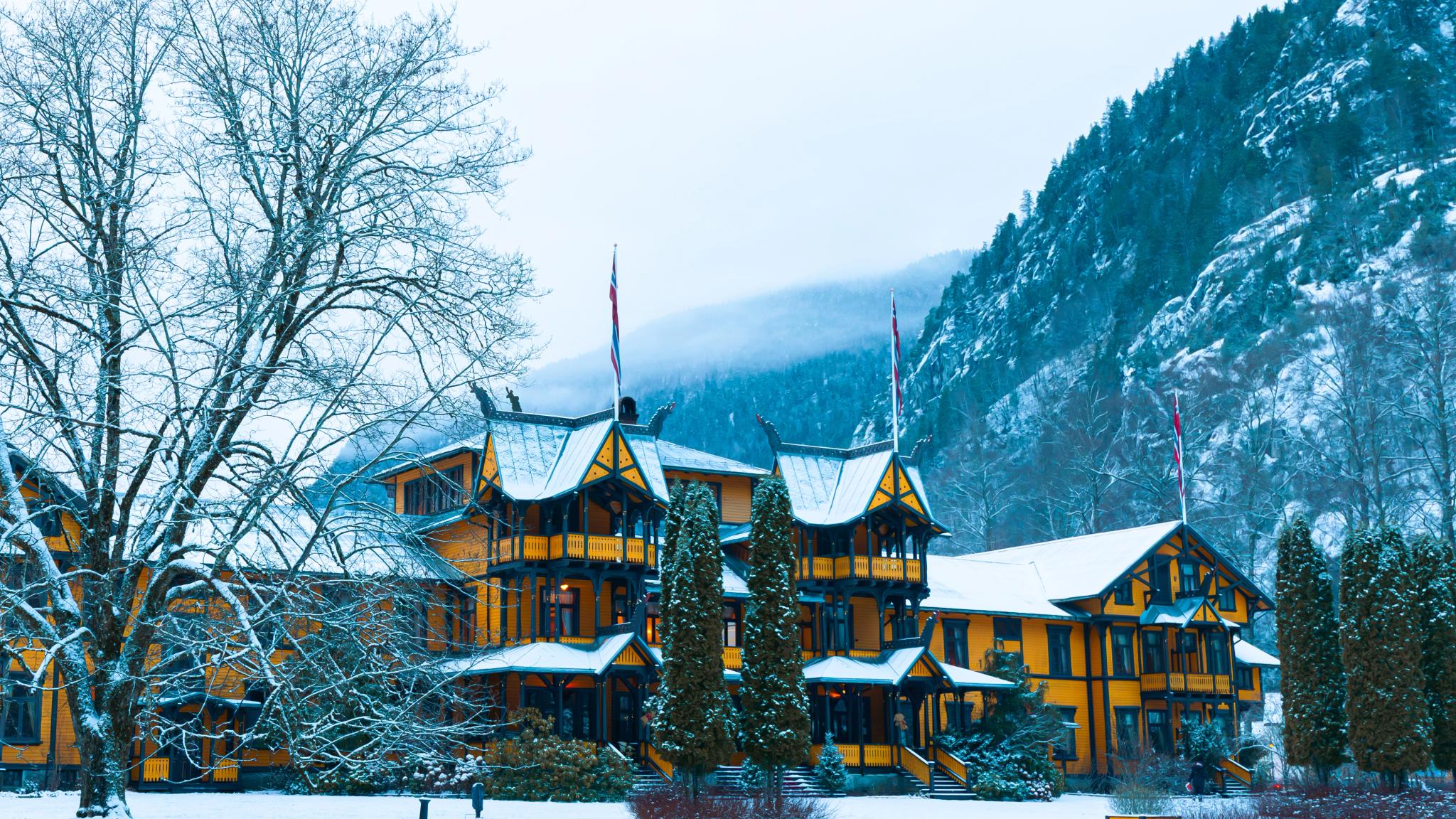 The historic hotel Dalen in winter