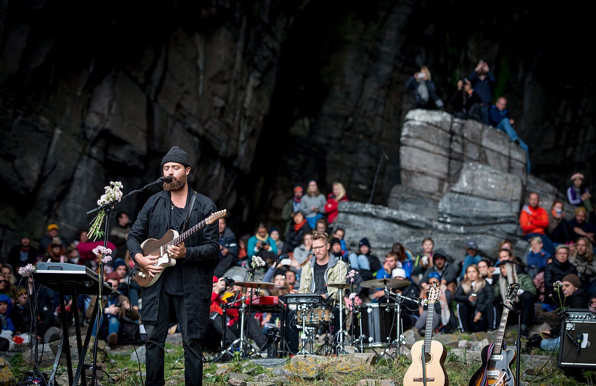A concert at Trænafestivalen, Northern Norway