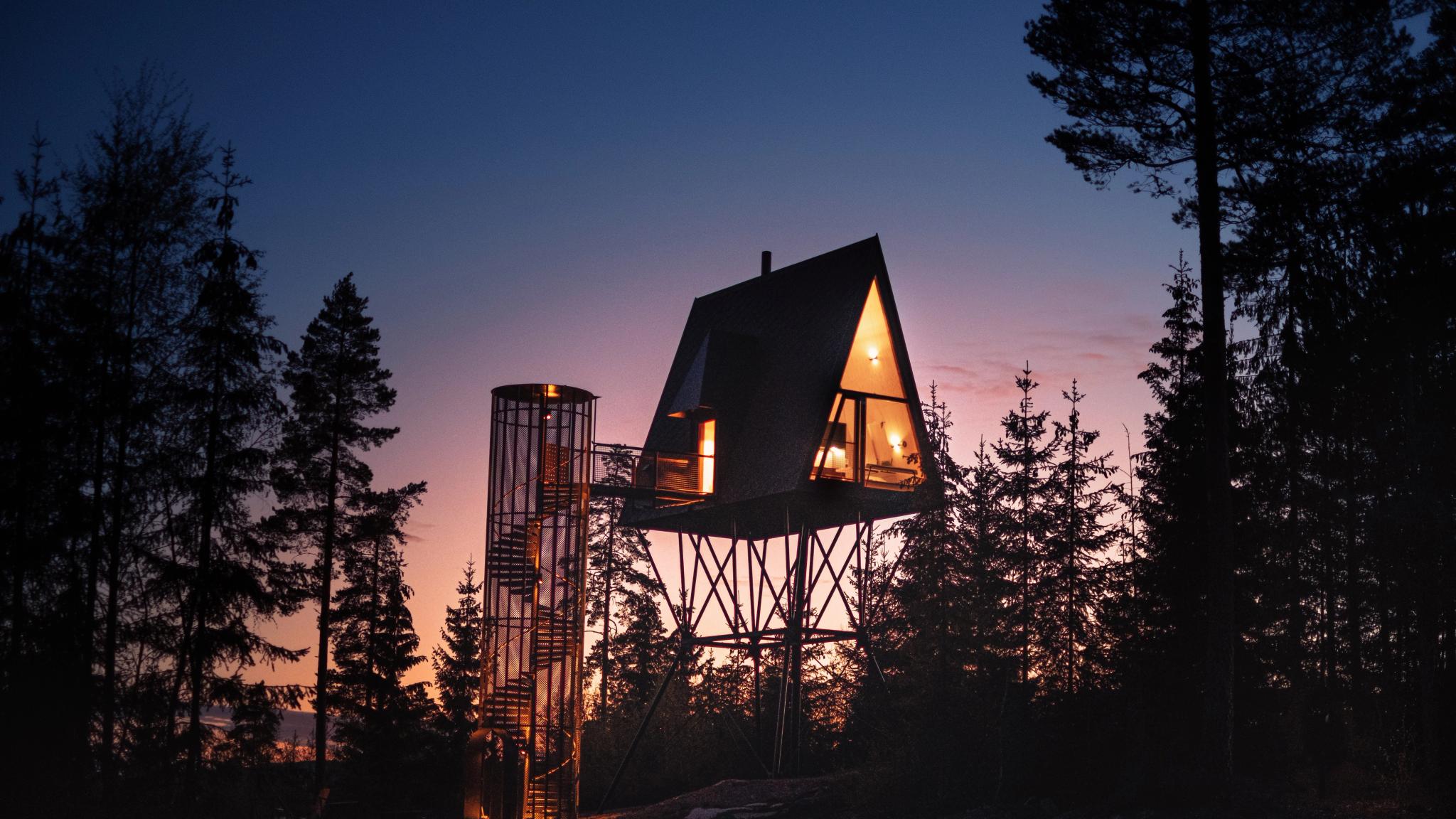 PAN treetop cabins in Finnskogen by night, Eastern Norway