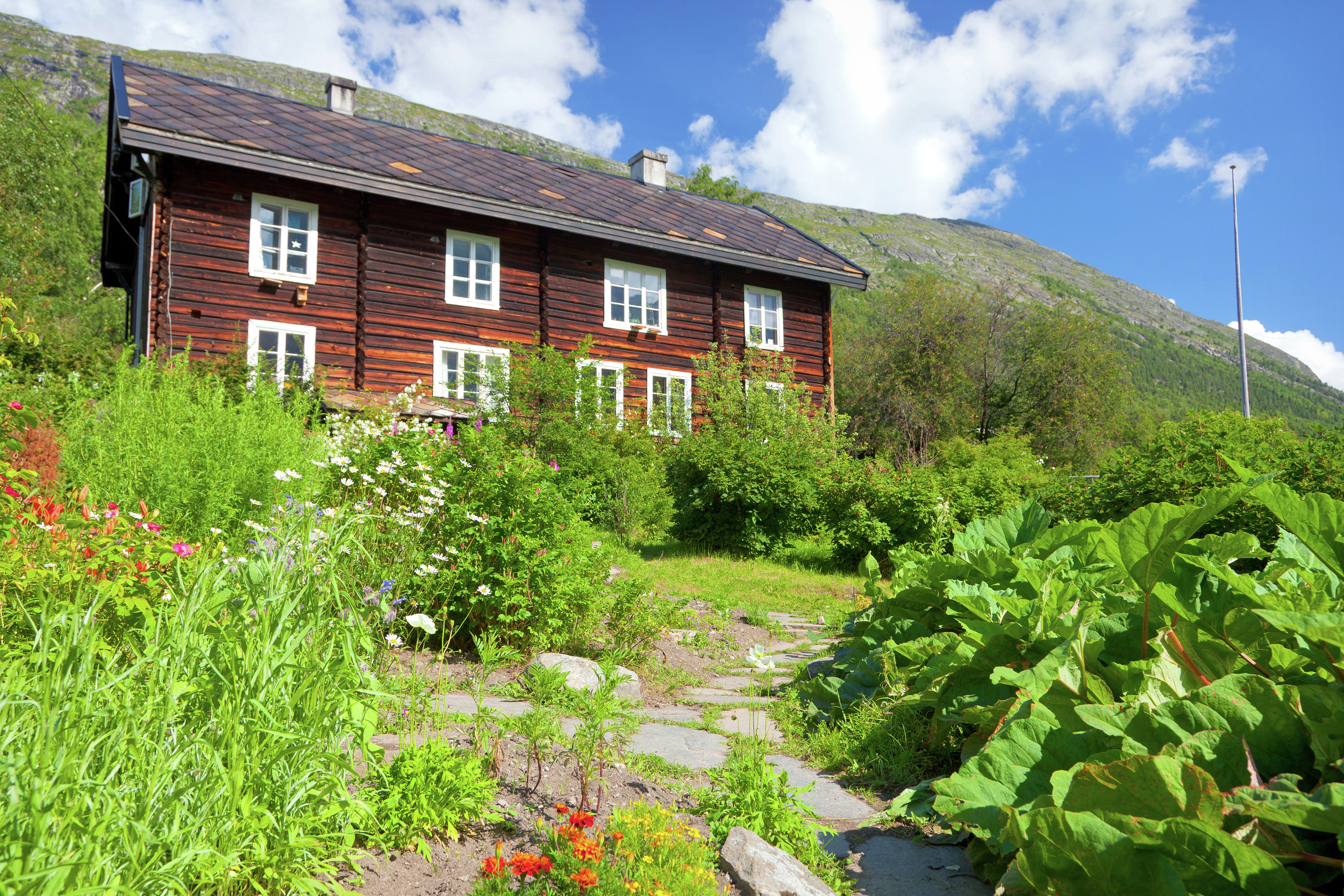 Aukrust Gard & Urteri