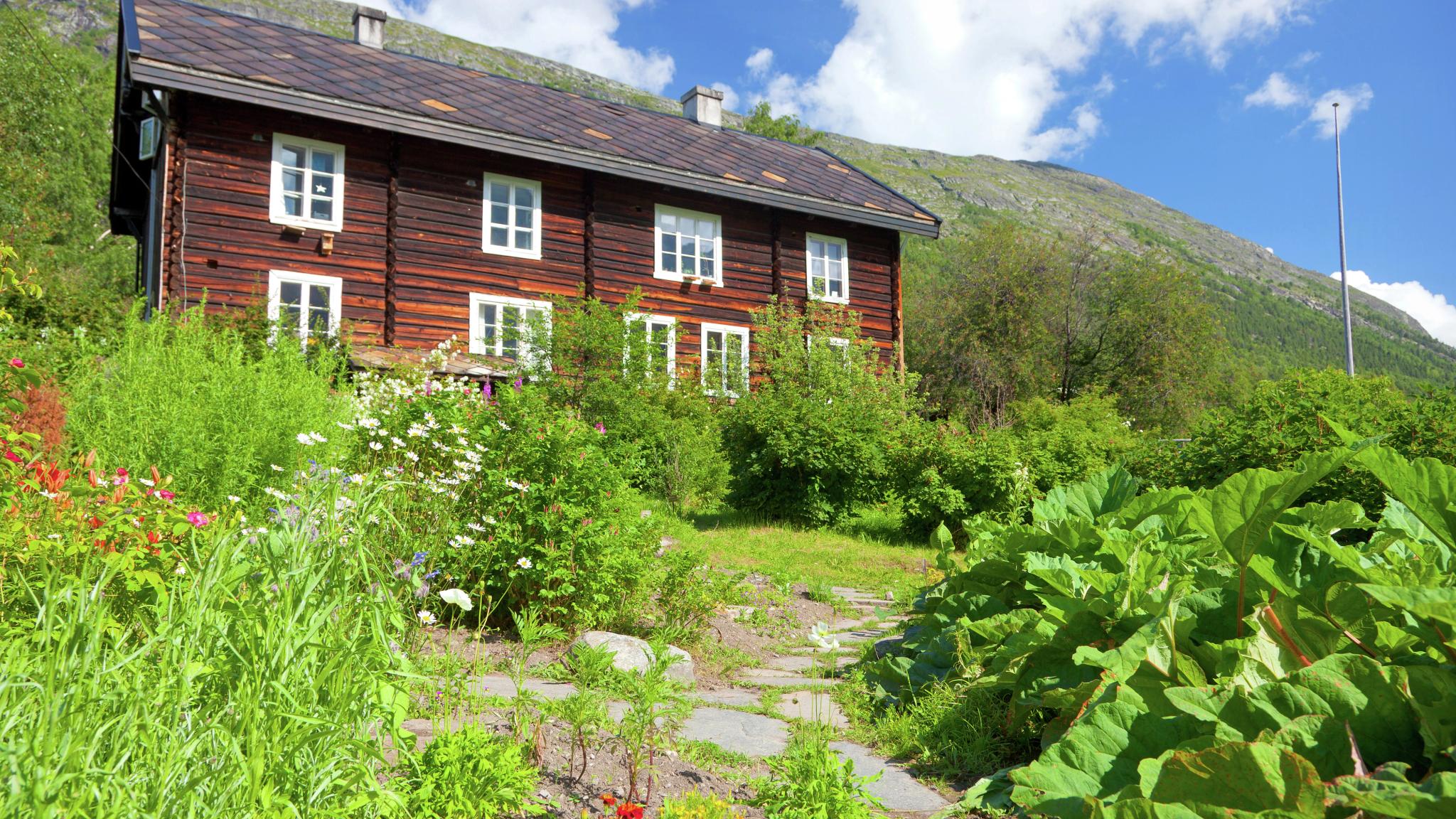 Aukrust Gard & Urteri