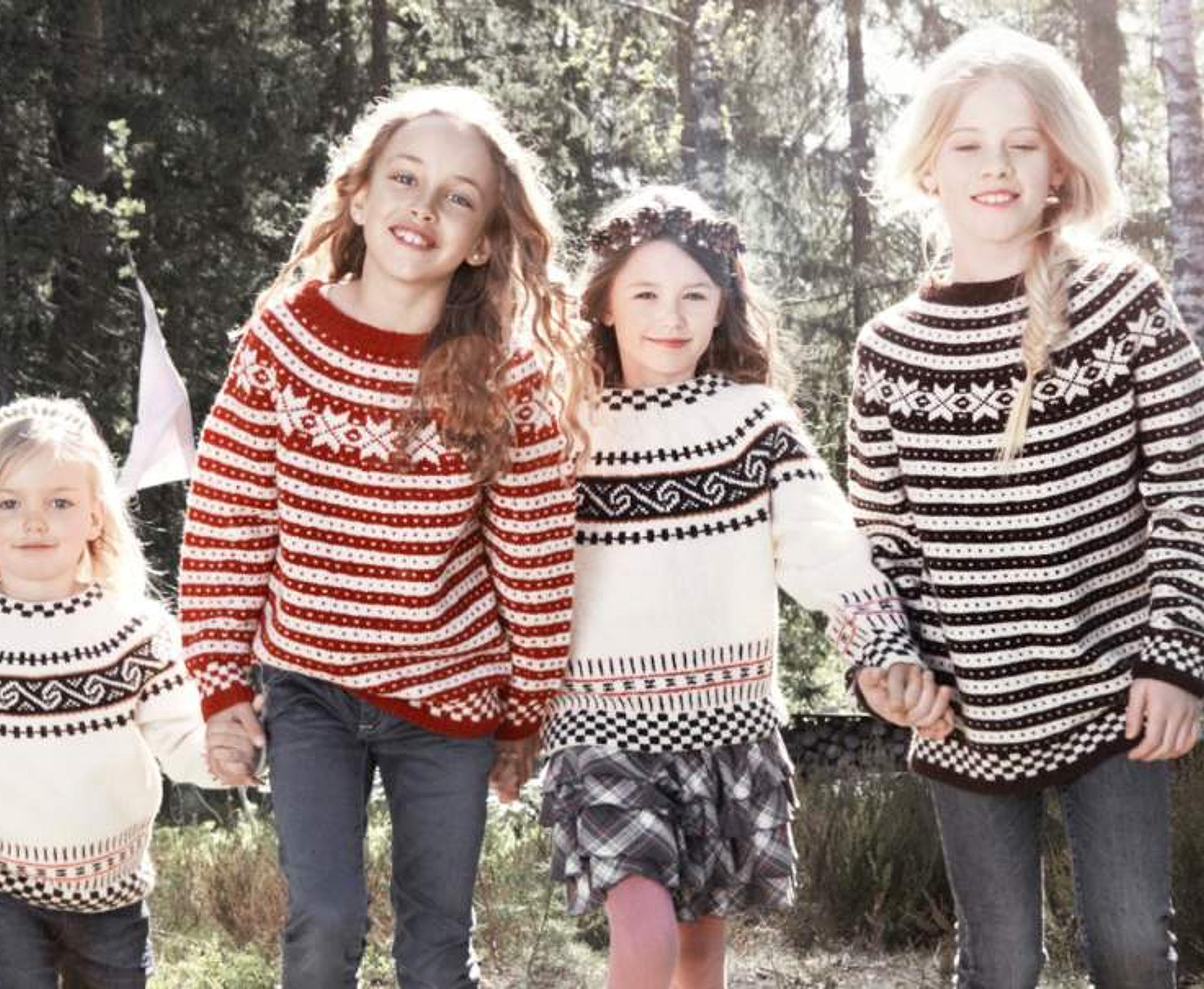 6 kids with striped woollen pullovers