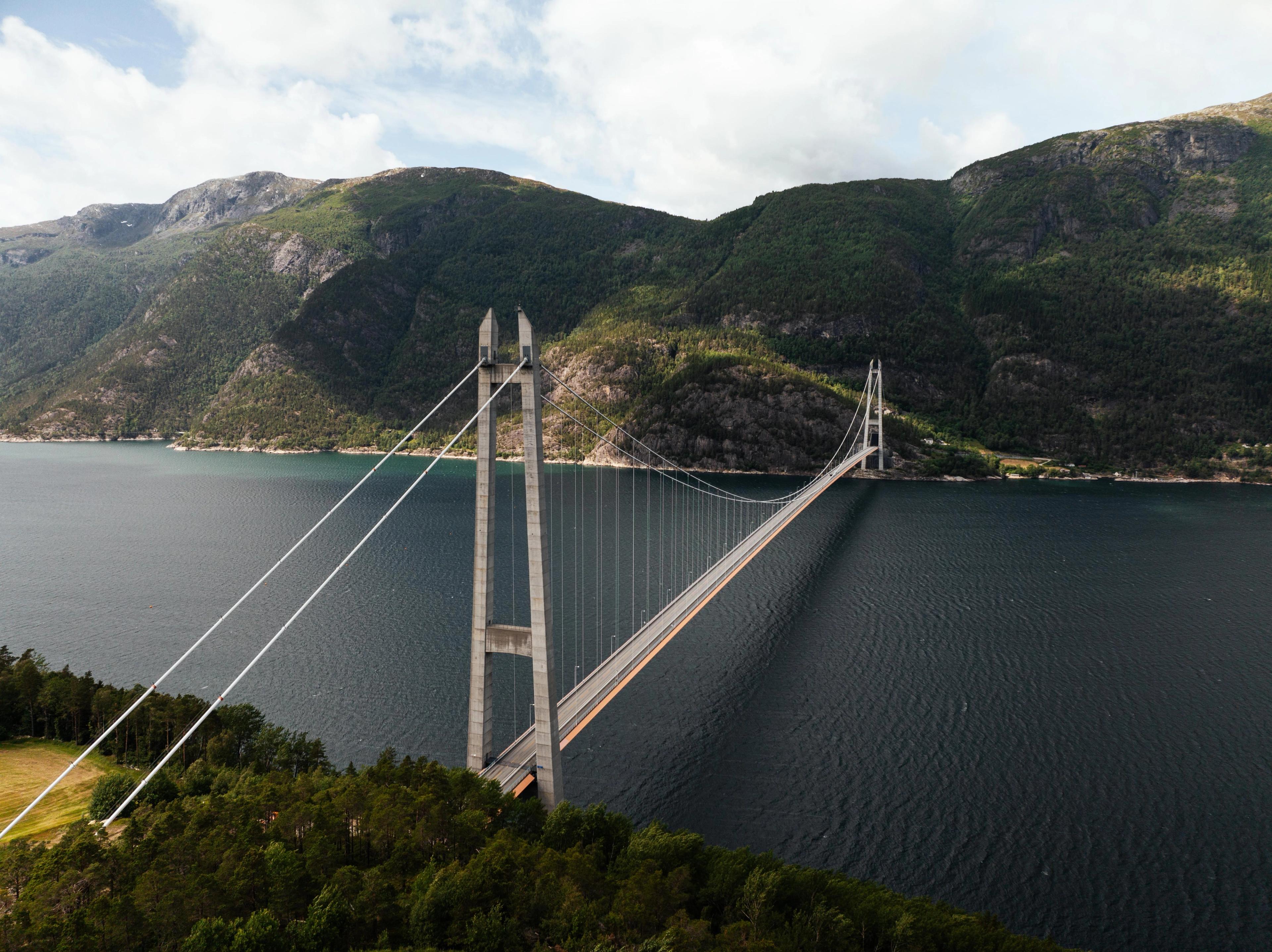 A large hanging bridge for cars