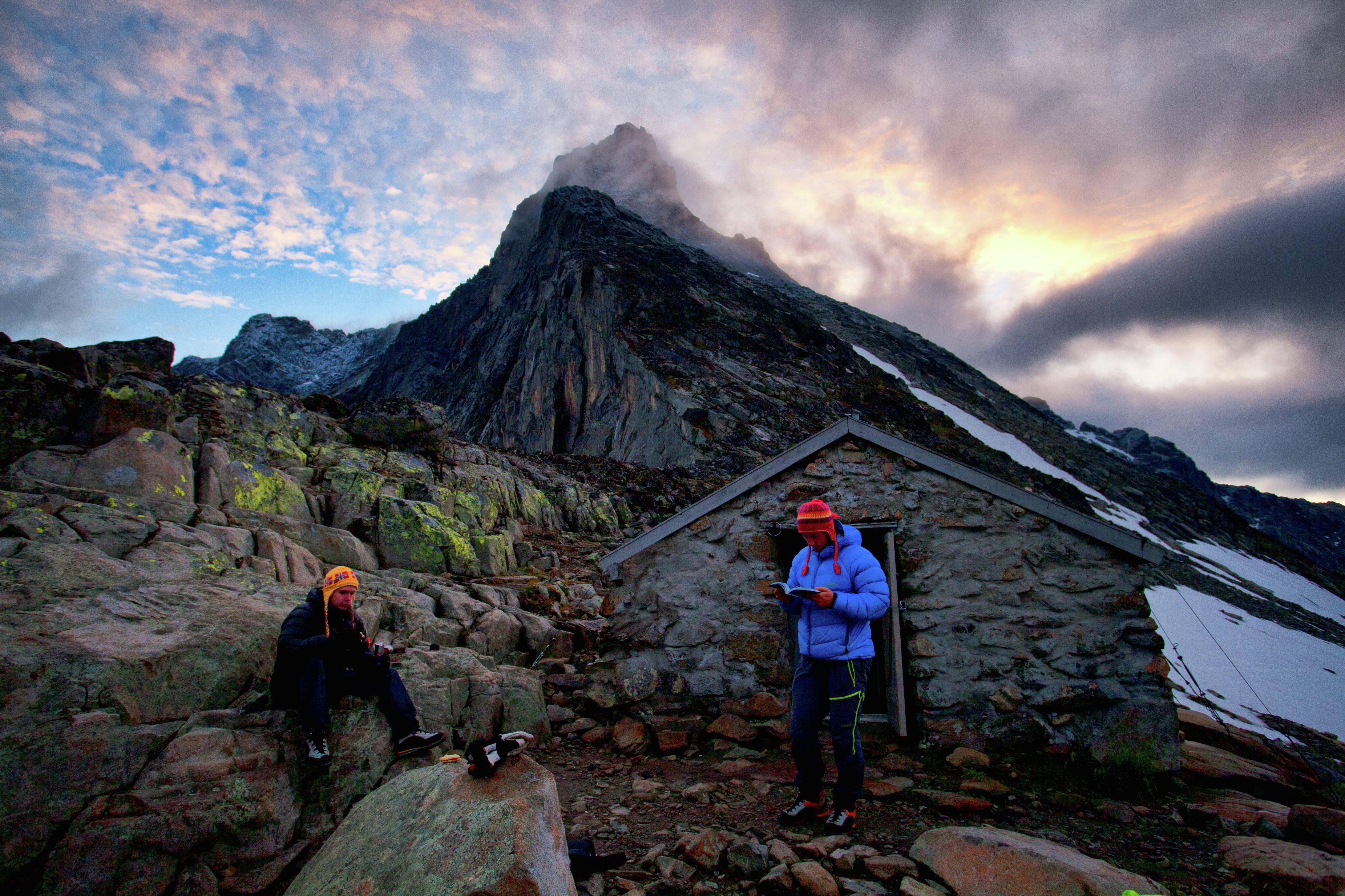 På Skagastølsbu, med utsikt over Store Skagastølstind