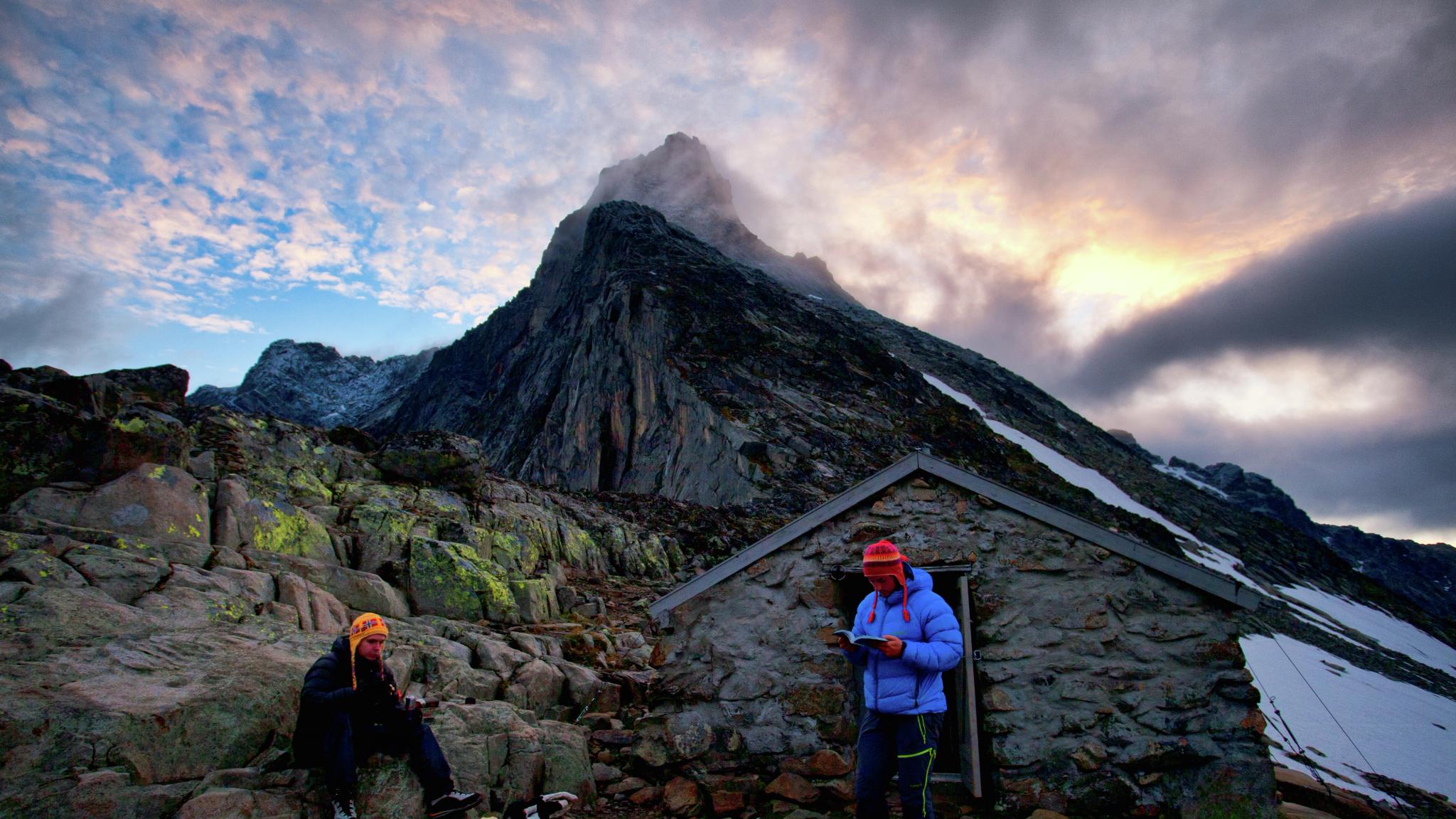 På Skagastølsbu, med utsikt over Store Skagastølstind