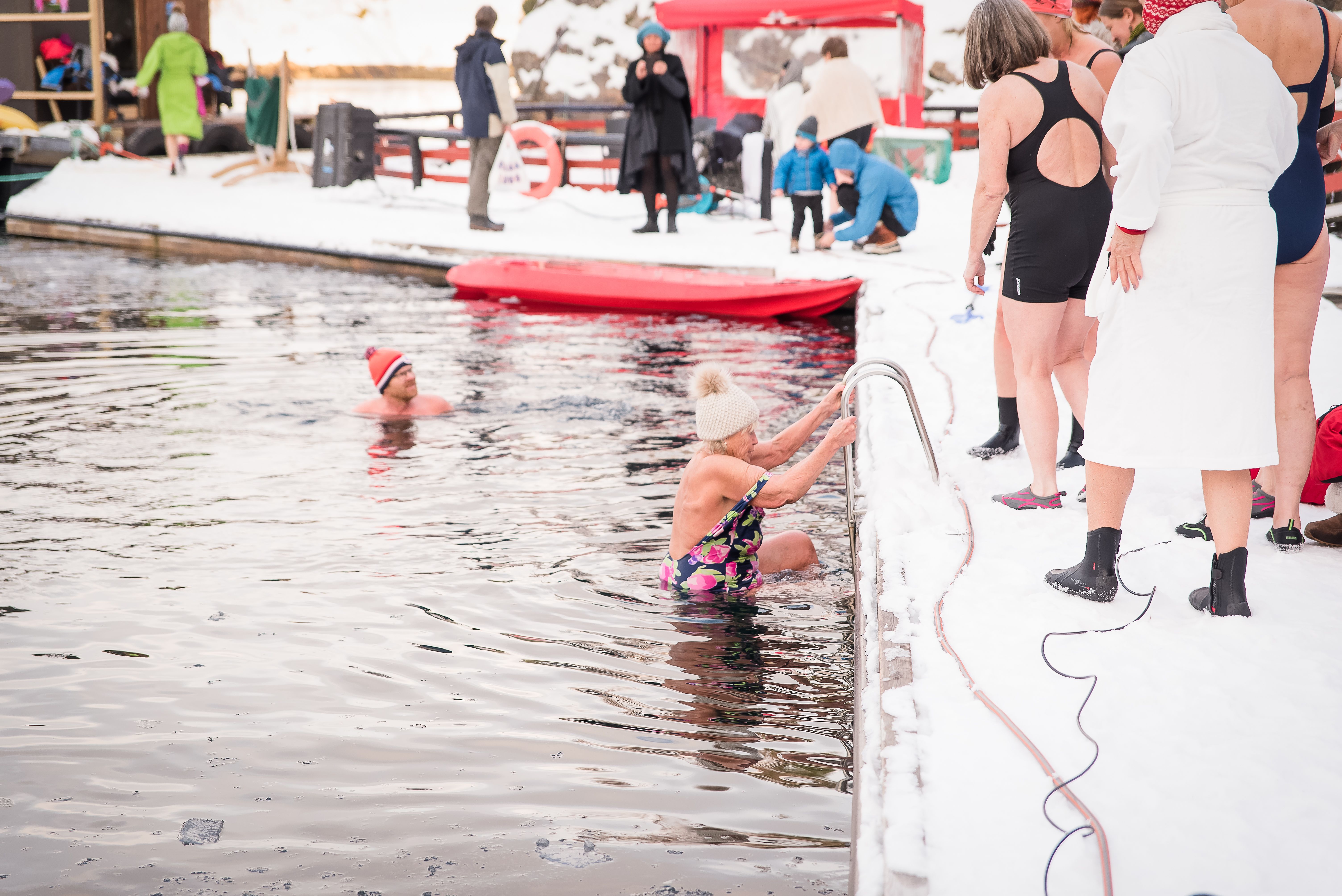 Ice bathing in Åfjord