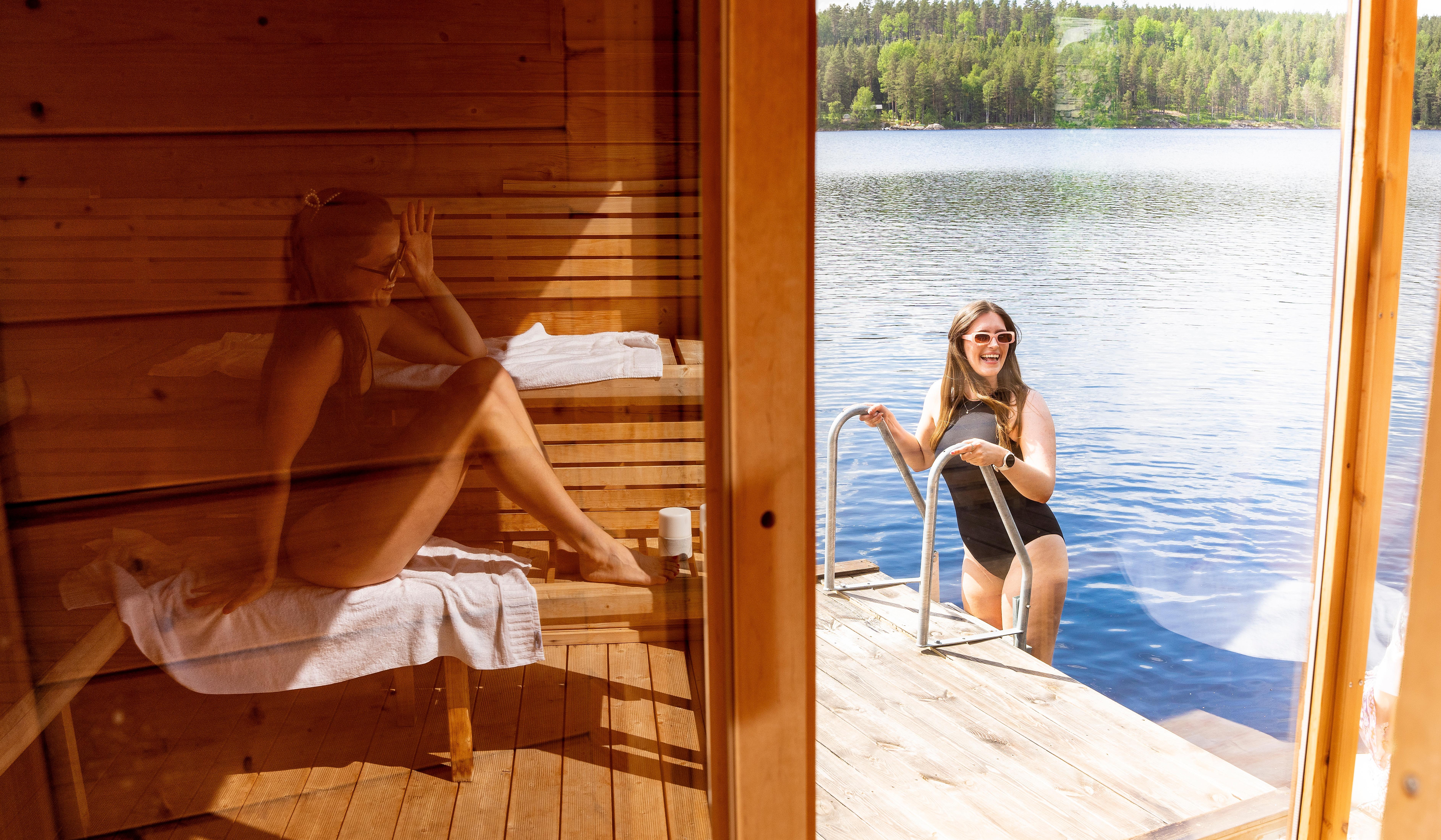Women using one of the floating saunas at Rømskog Spa & Resort