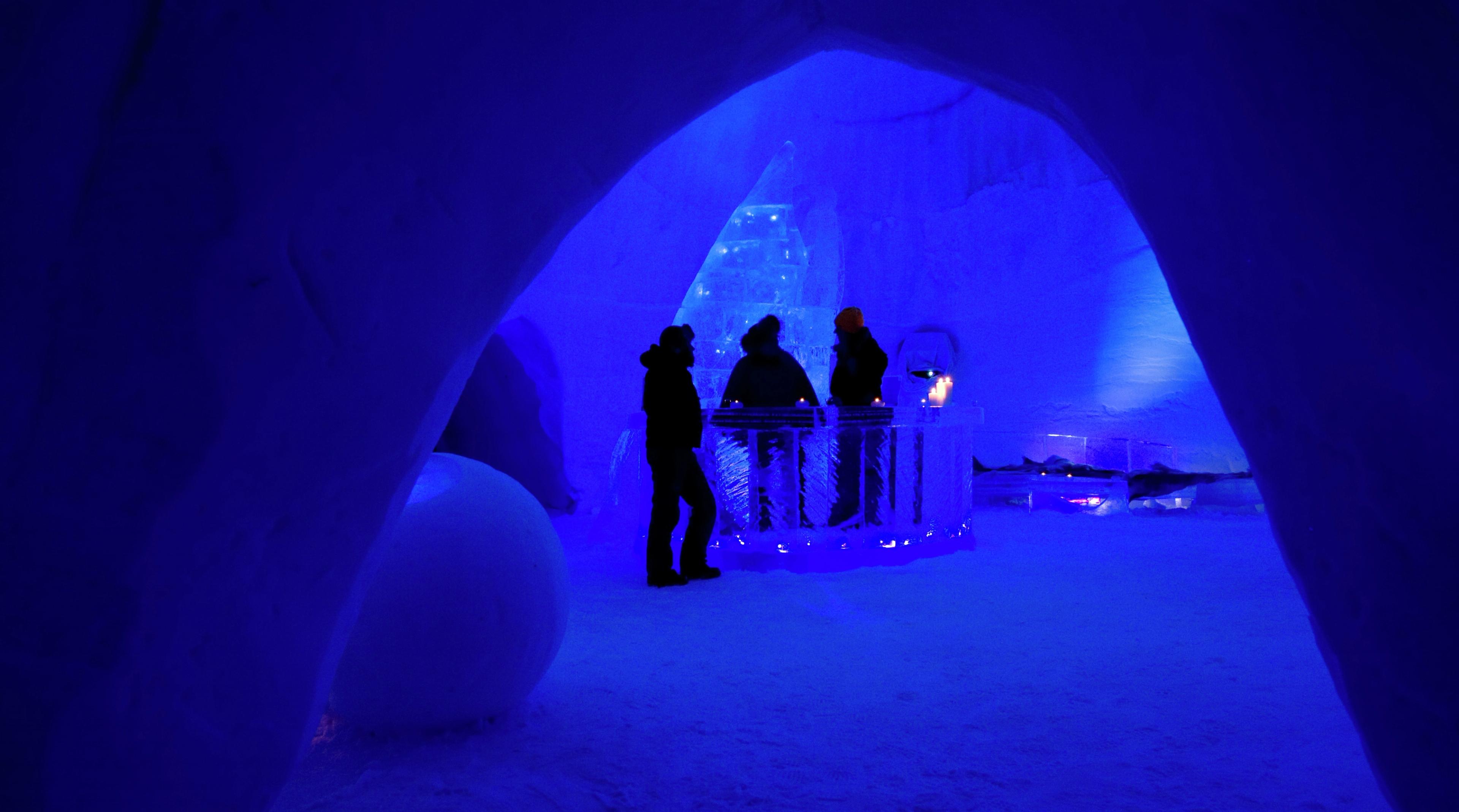 People inside Kirkenes Snow Hotel