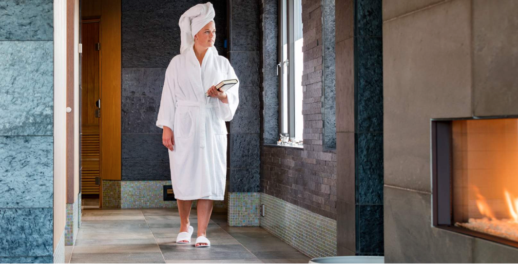 Woman enjoying the spa at Quality Hotel Skifer in Oppdal