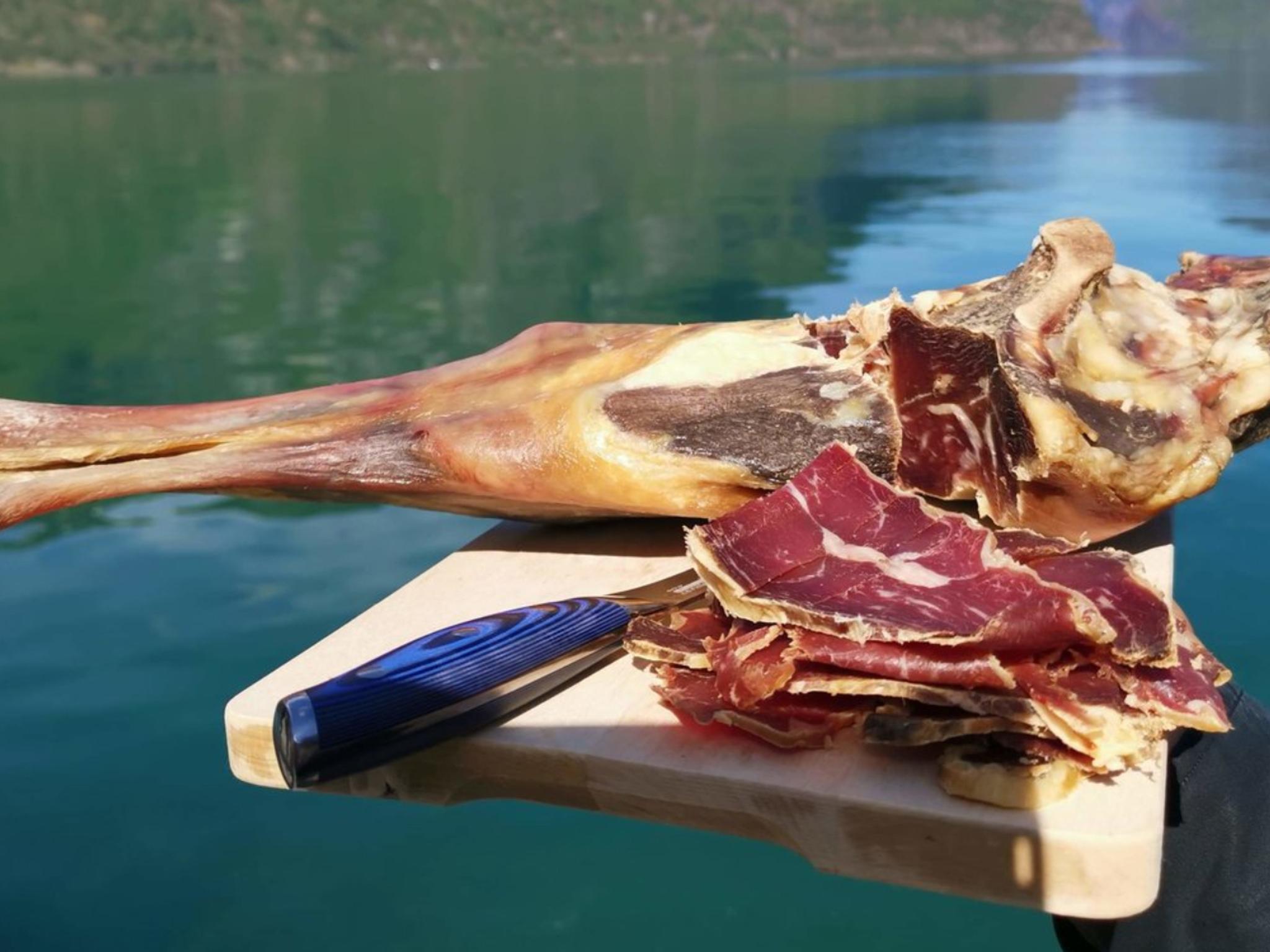 A fenalår by the fjord