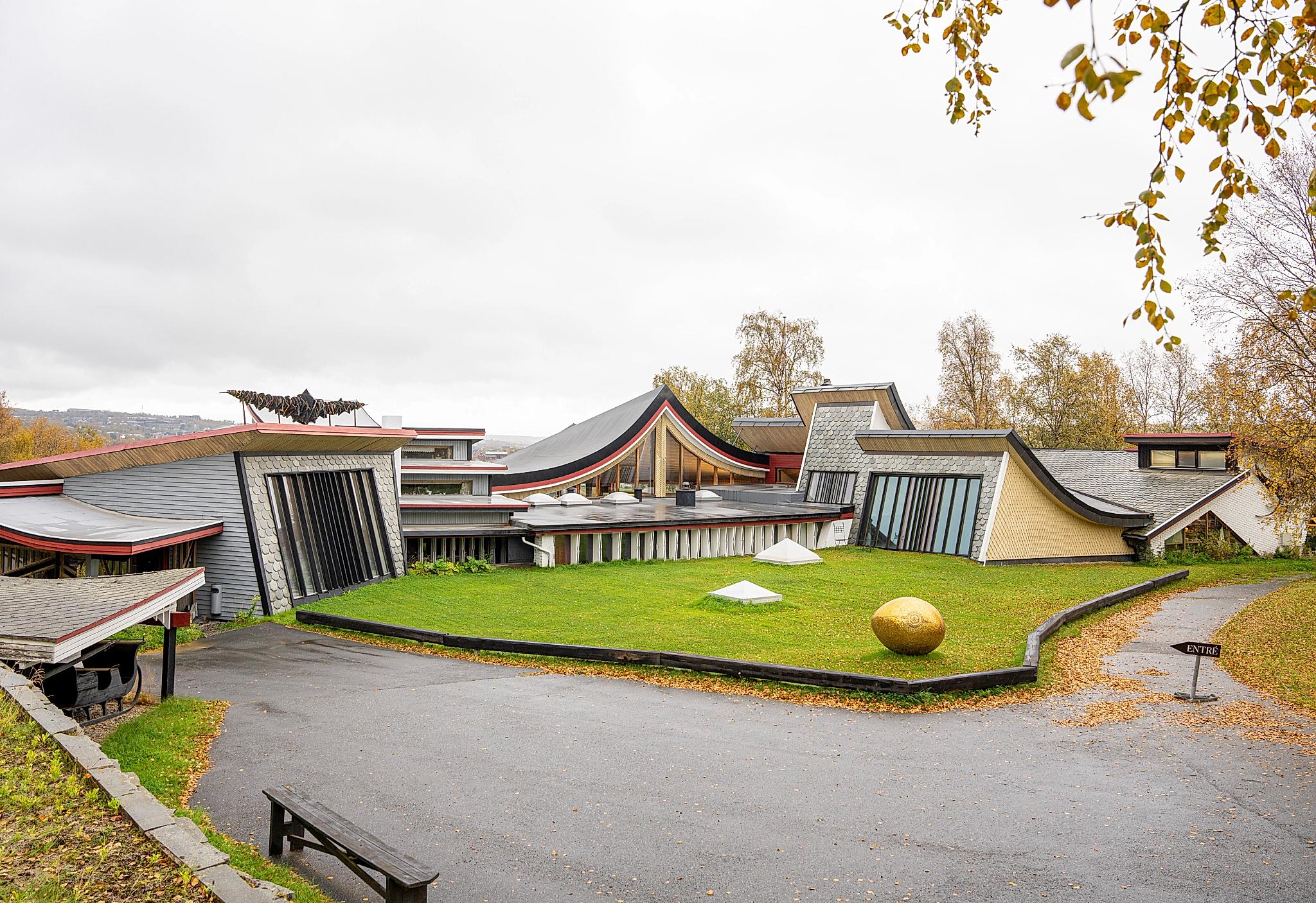 The exterior of Juhls Silver Gallery in Kautokeino