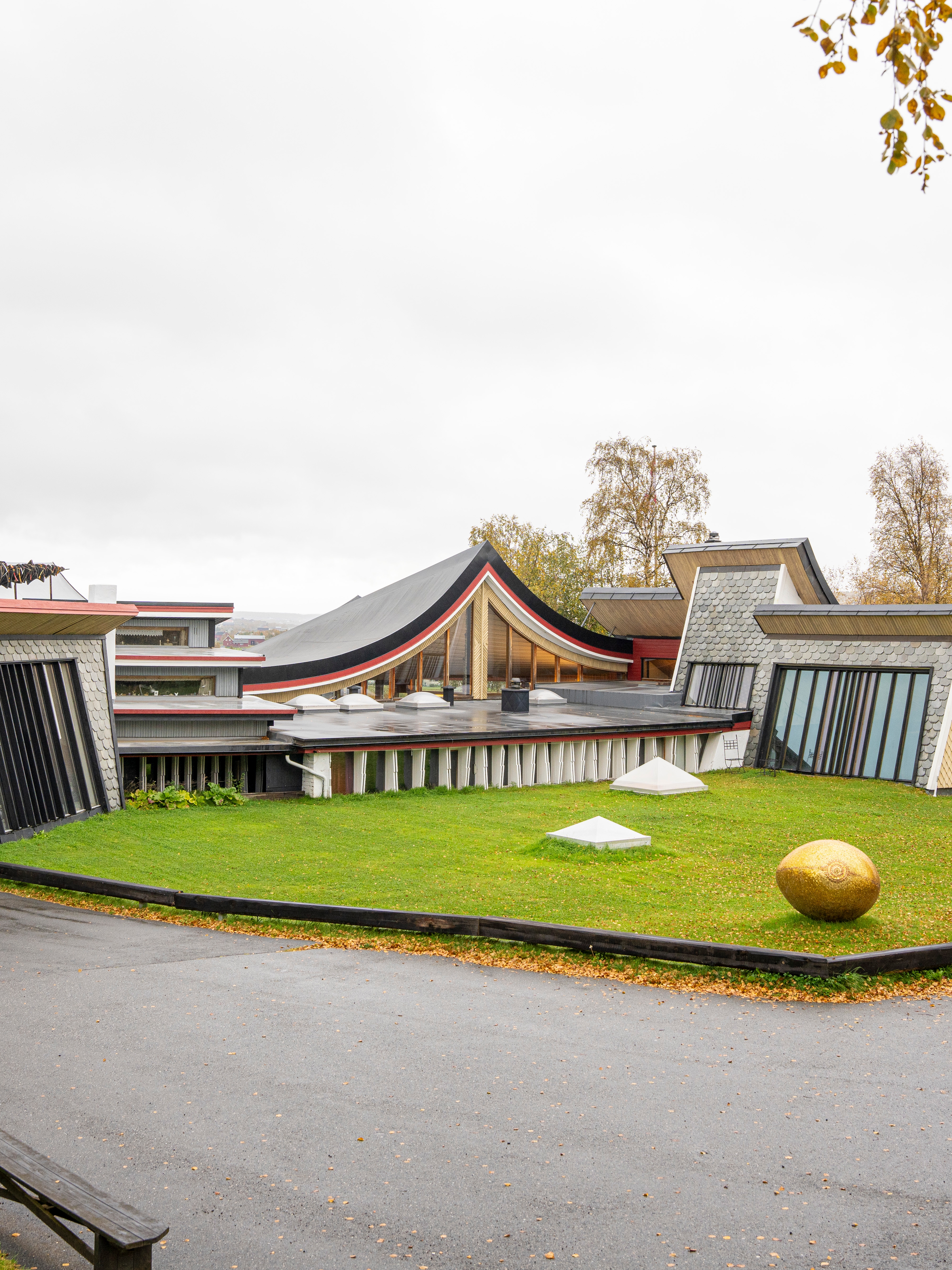 The exterior of Juhls Silver Gallery in Kautokeino