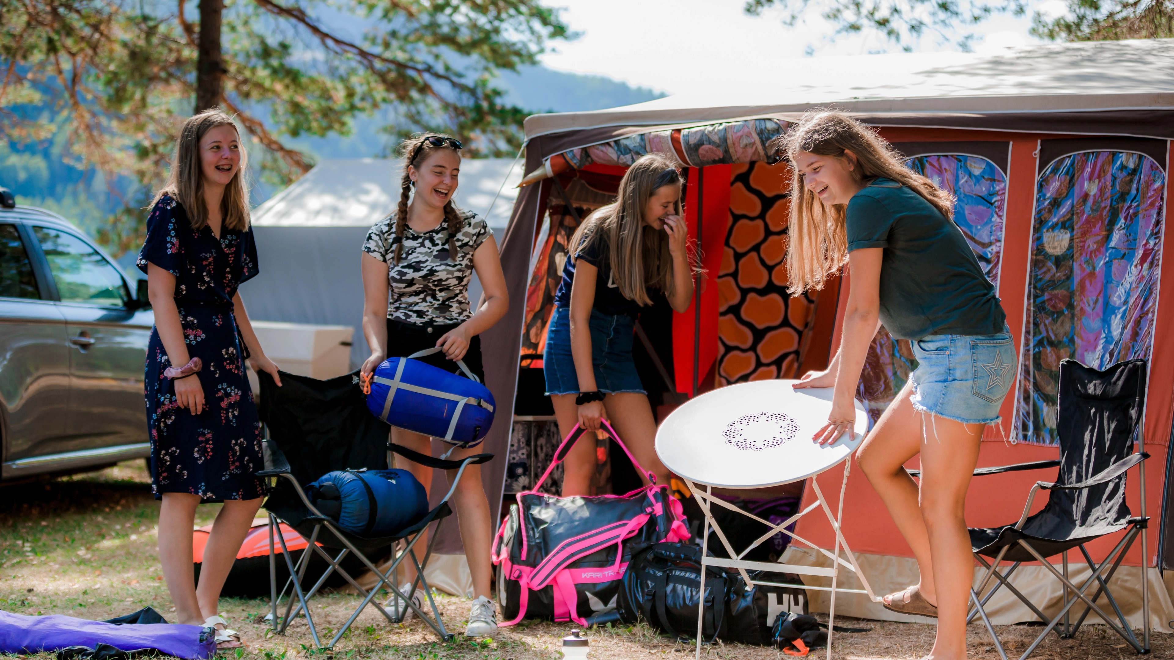 Camping girls in Telemark