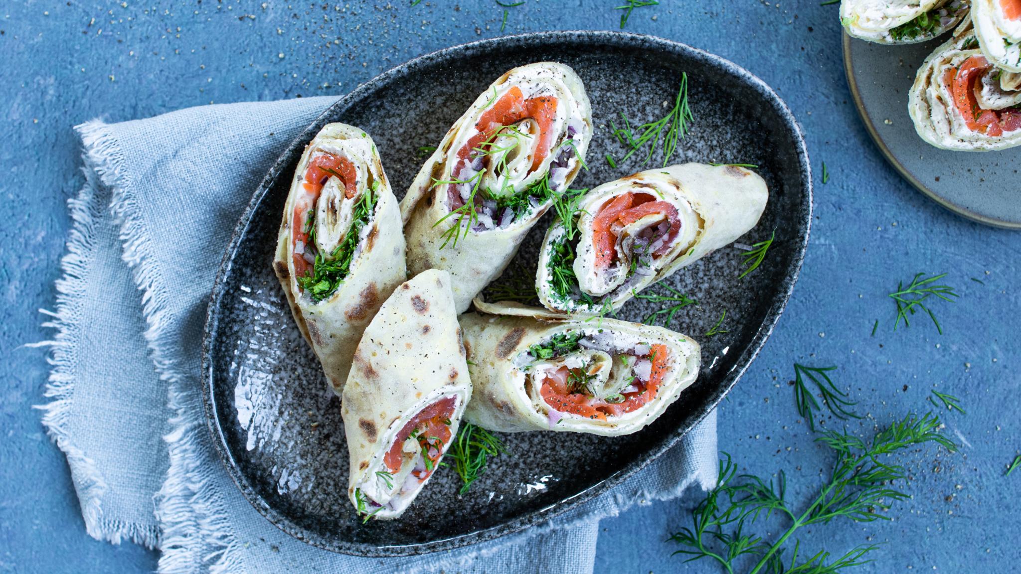 Lefserull med røkelaks