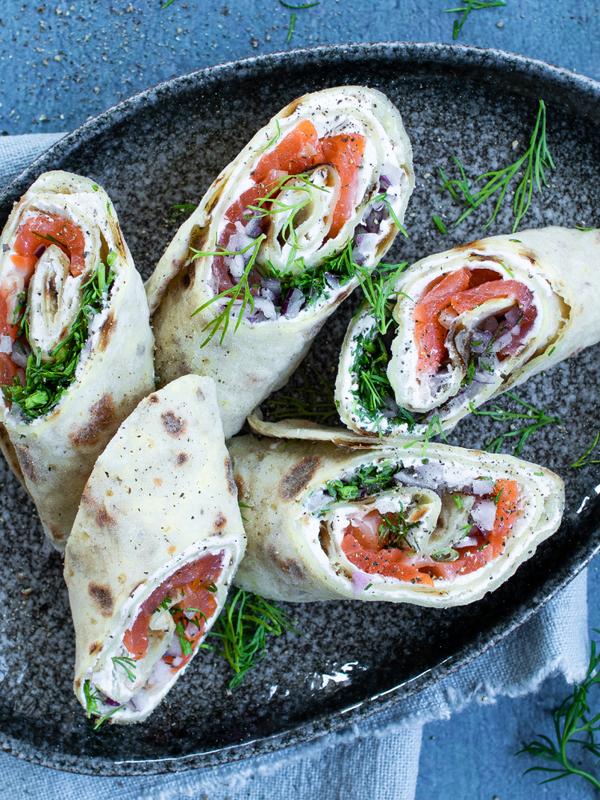 Lefserull med røkelaks