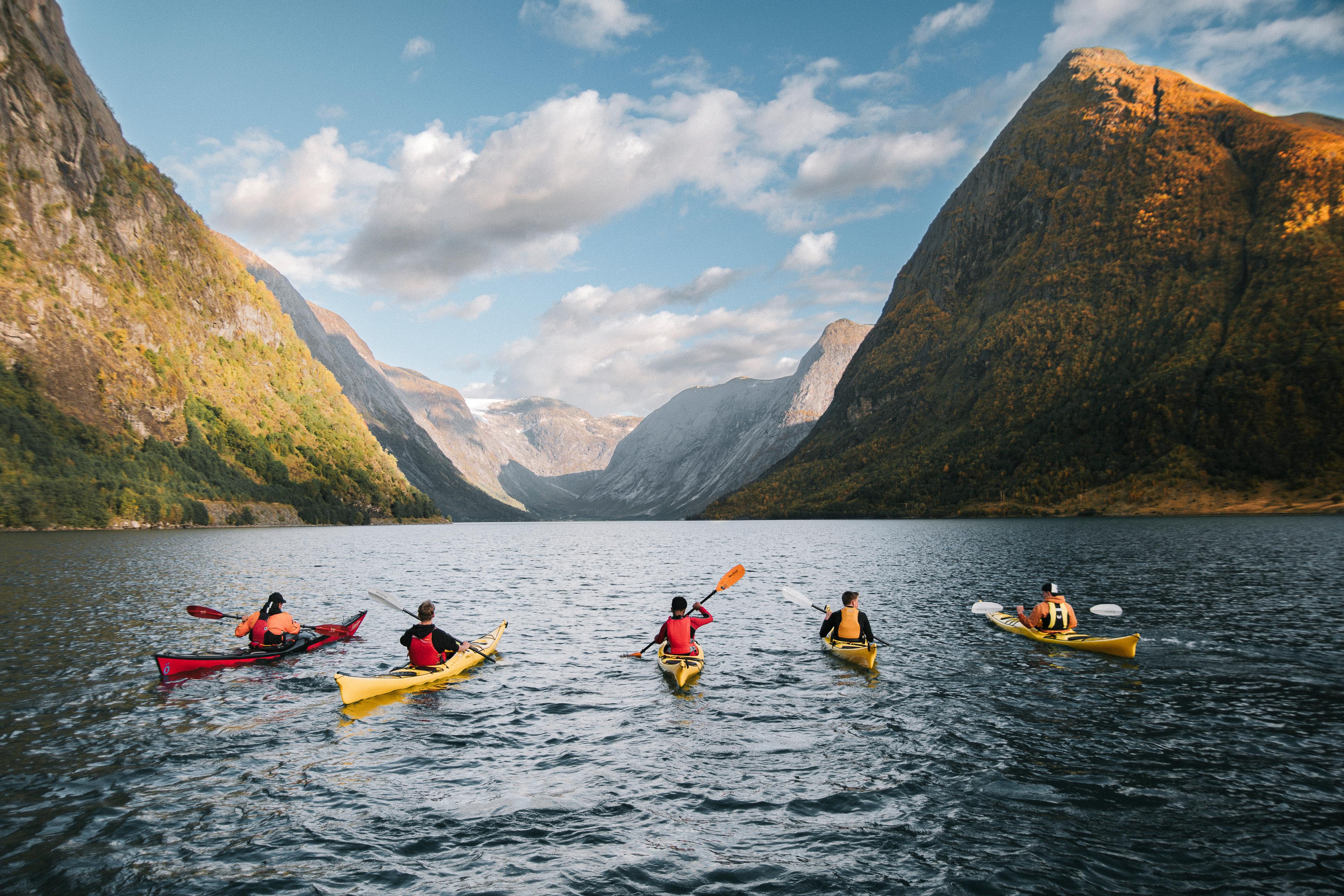 Kayak in Kjøsnesfjorden in Fjord Norway