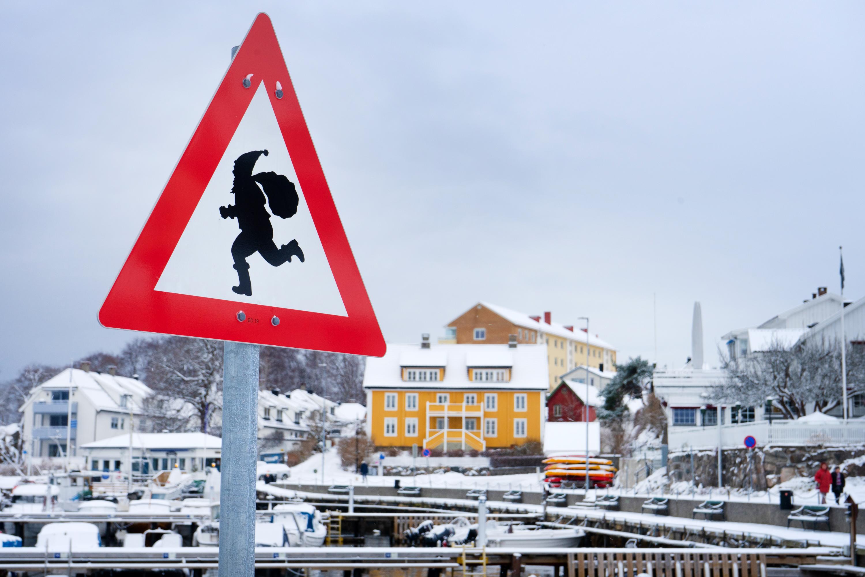 Drøbak- Santa Claus traffic sign