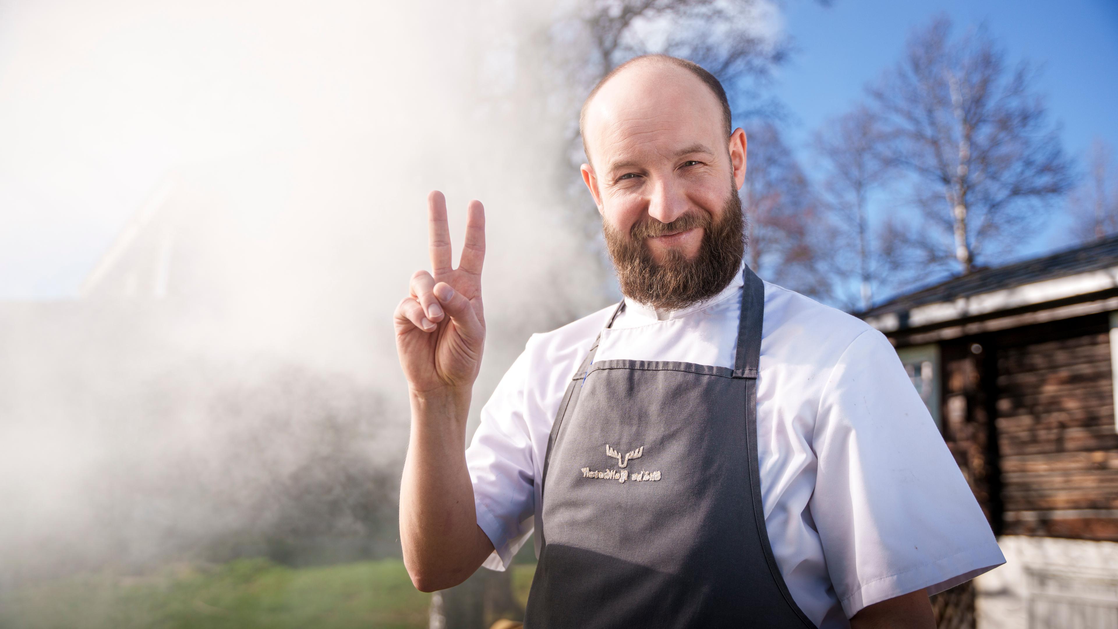 Chef Lukasz B. Socha outside of Skåbu fjellhotell, Skåbu Mountain Hotel.