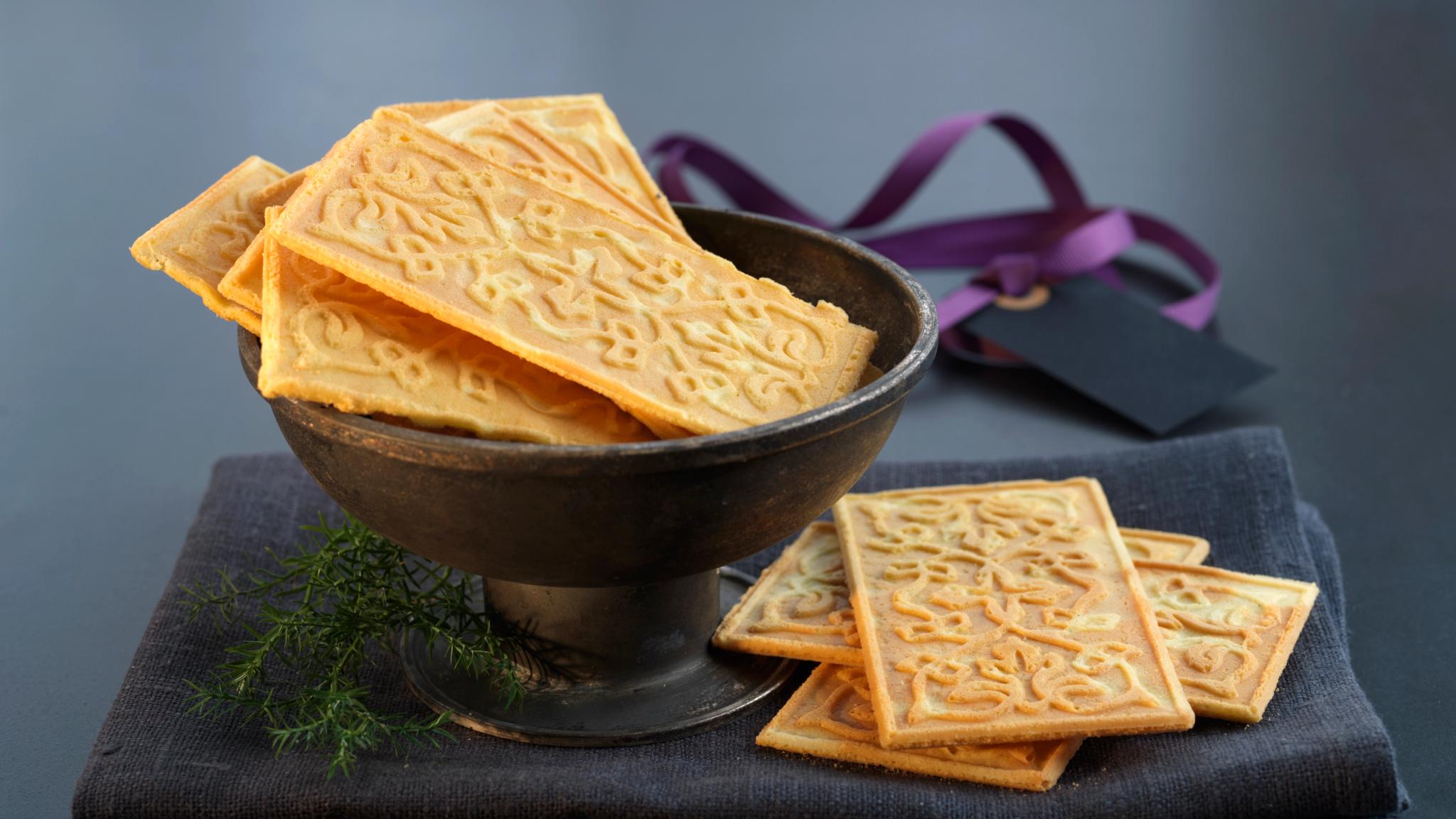 Traditional "Goro" cake