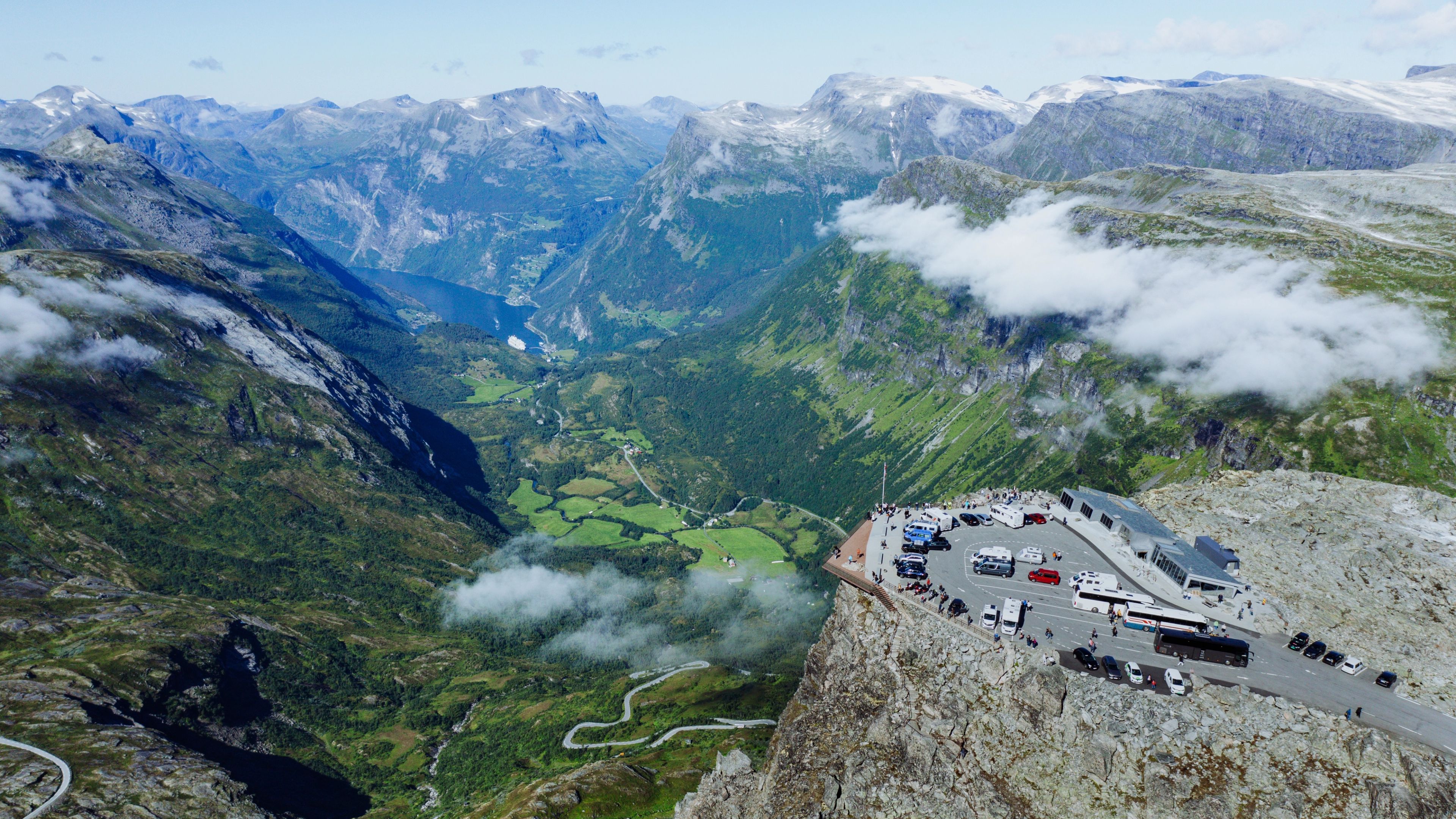 Geiranger Skywalk, Dalsnibba mountain