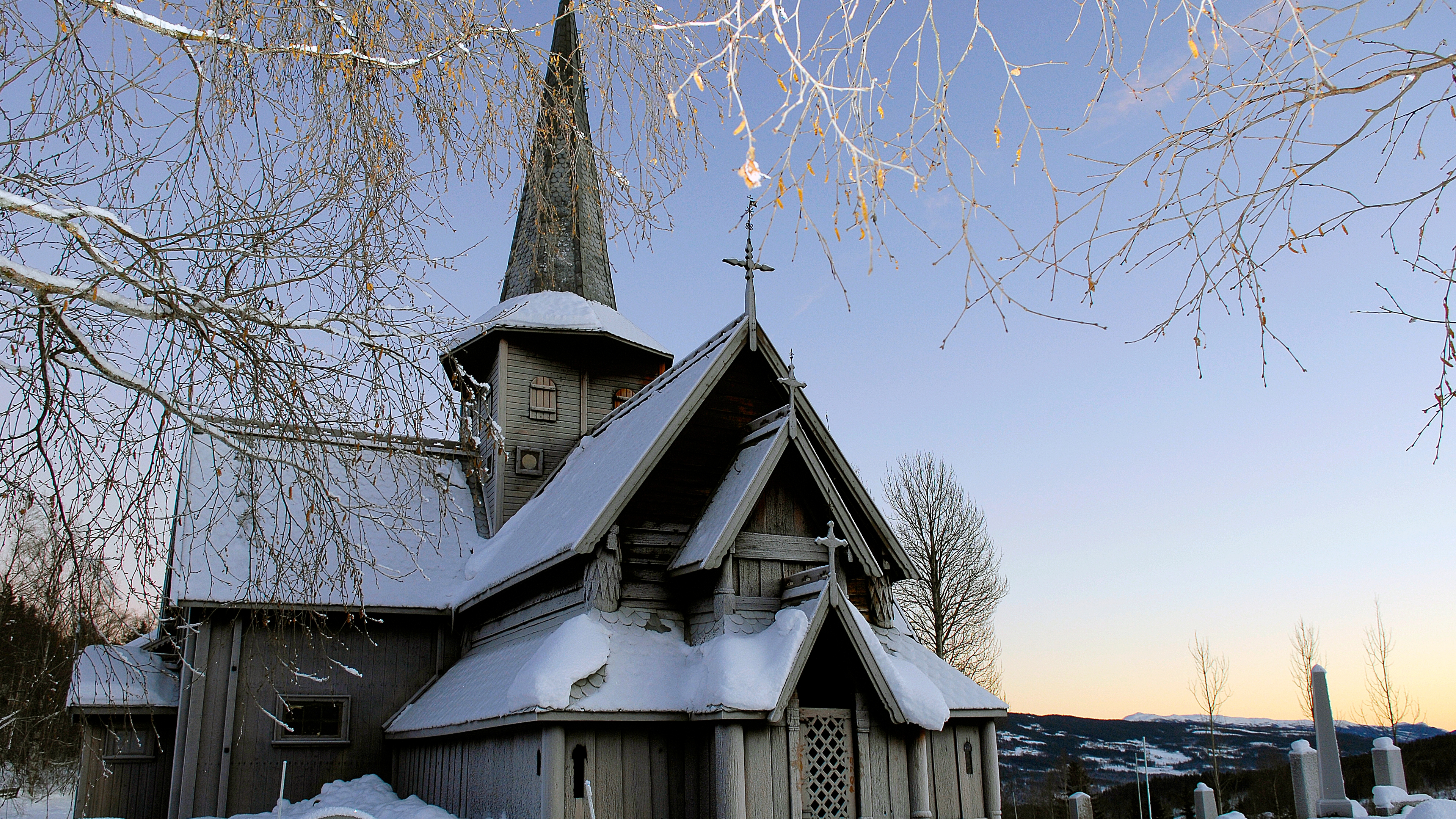 Hedalen stave church in Valdres