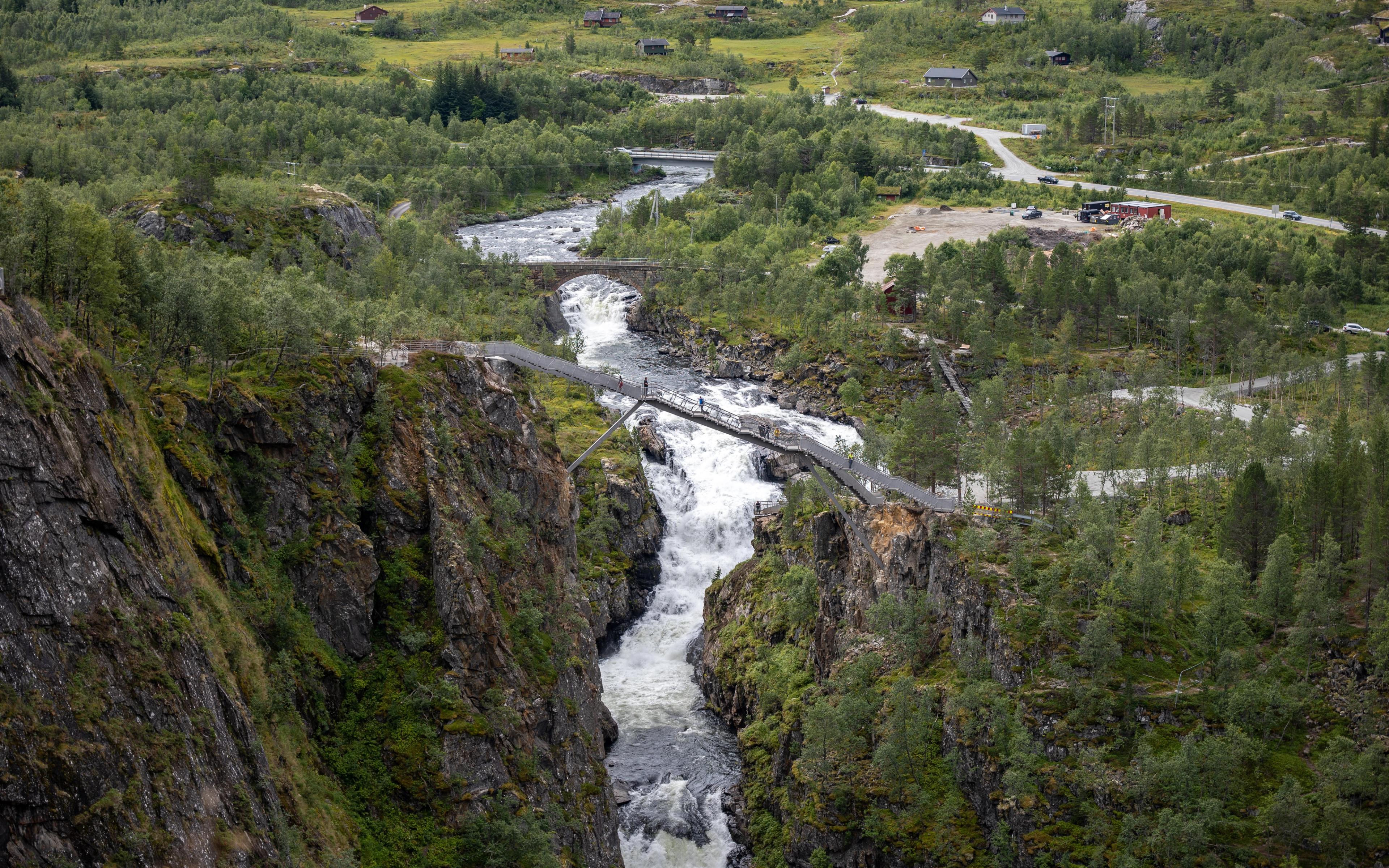 Vøringsfossen step bridge
