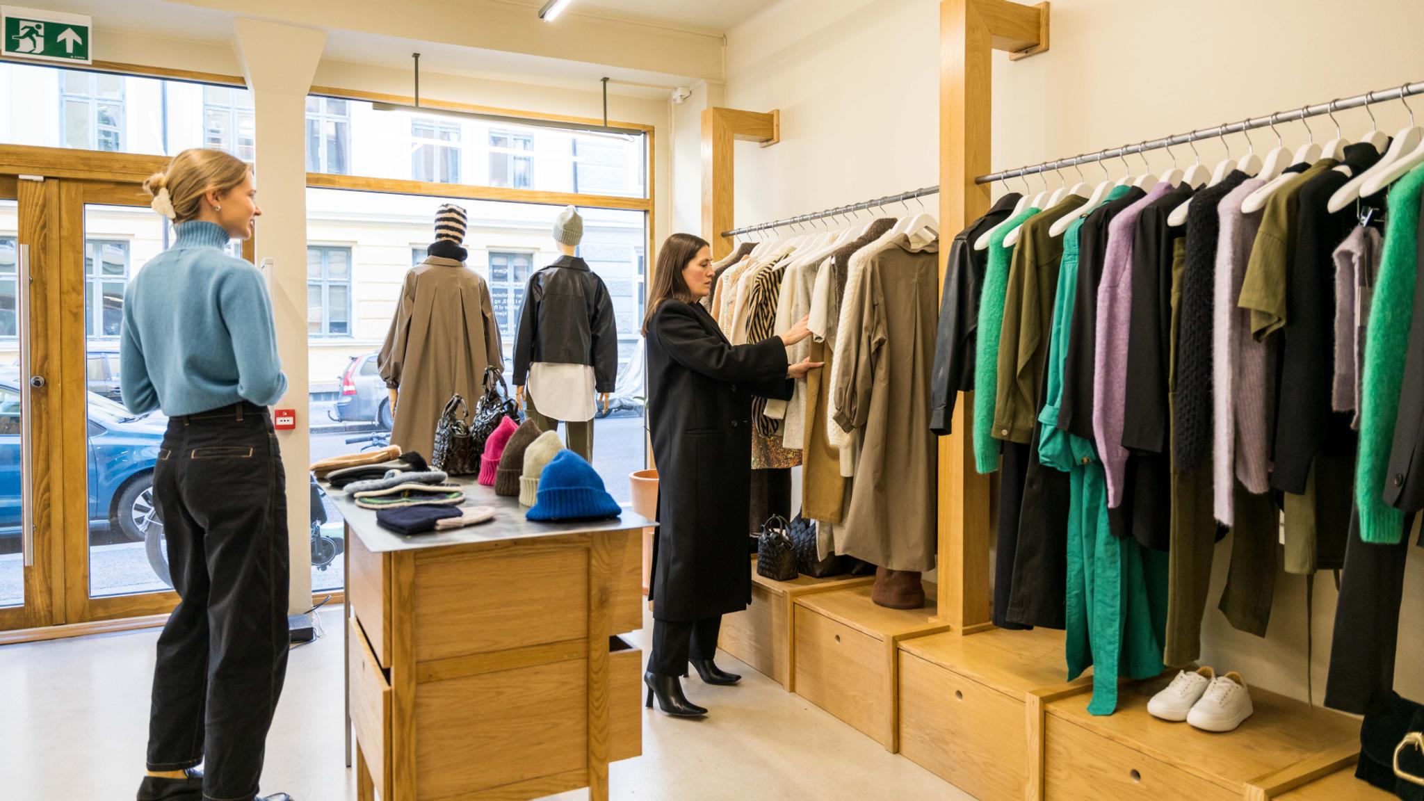 Ida Elise Eide Einarsdottir shopping at F5 in Grünerløkka