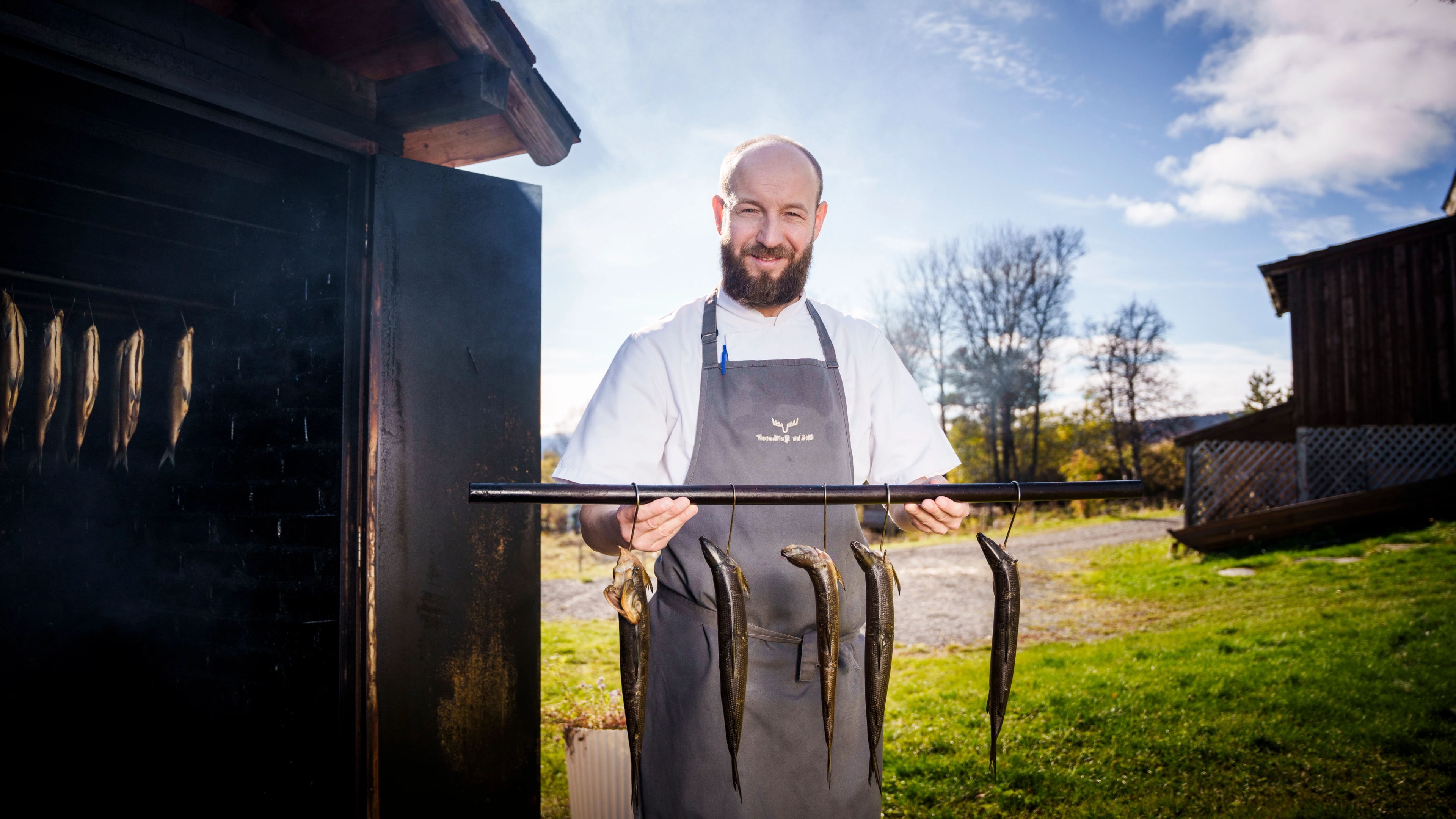Chef Lukasz B. Socha outside of Skåbu fjellhotell, Skåbu Mountain Hotel.