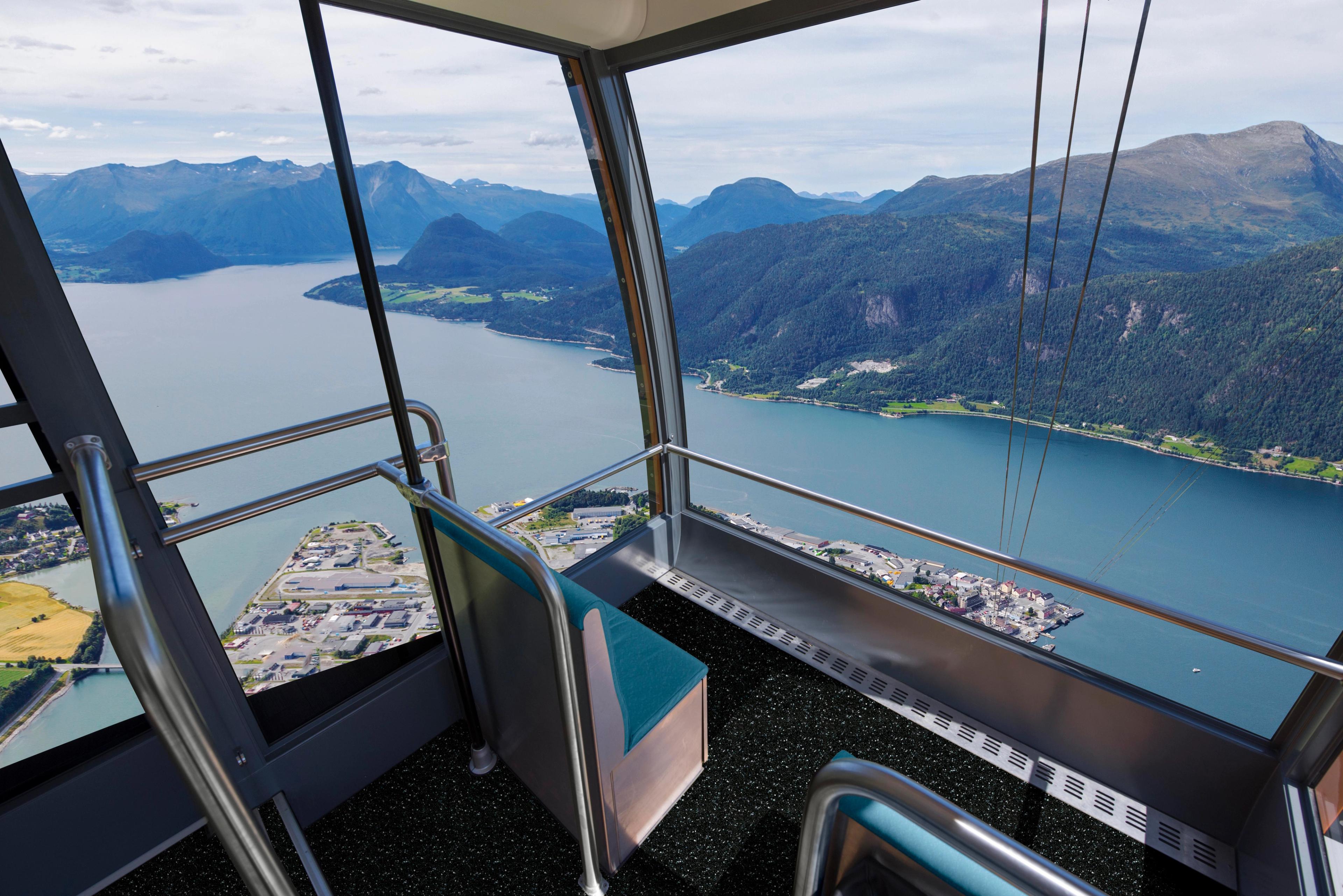 Utsikten från Romsdal skylift i Åndalsnes