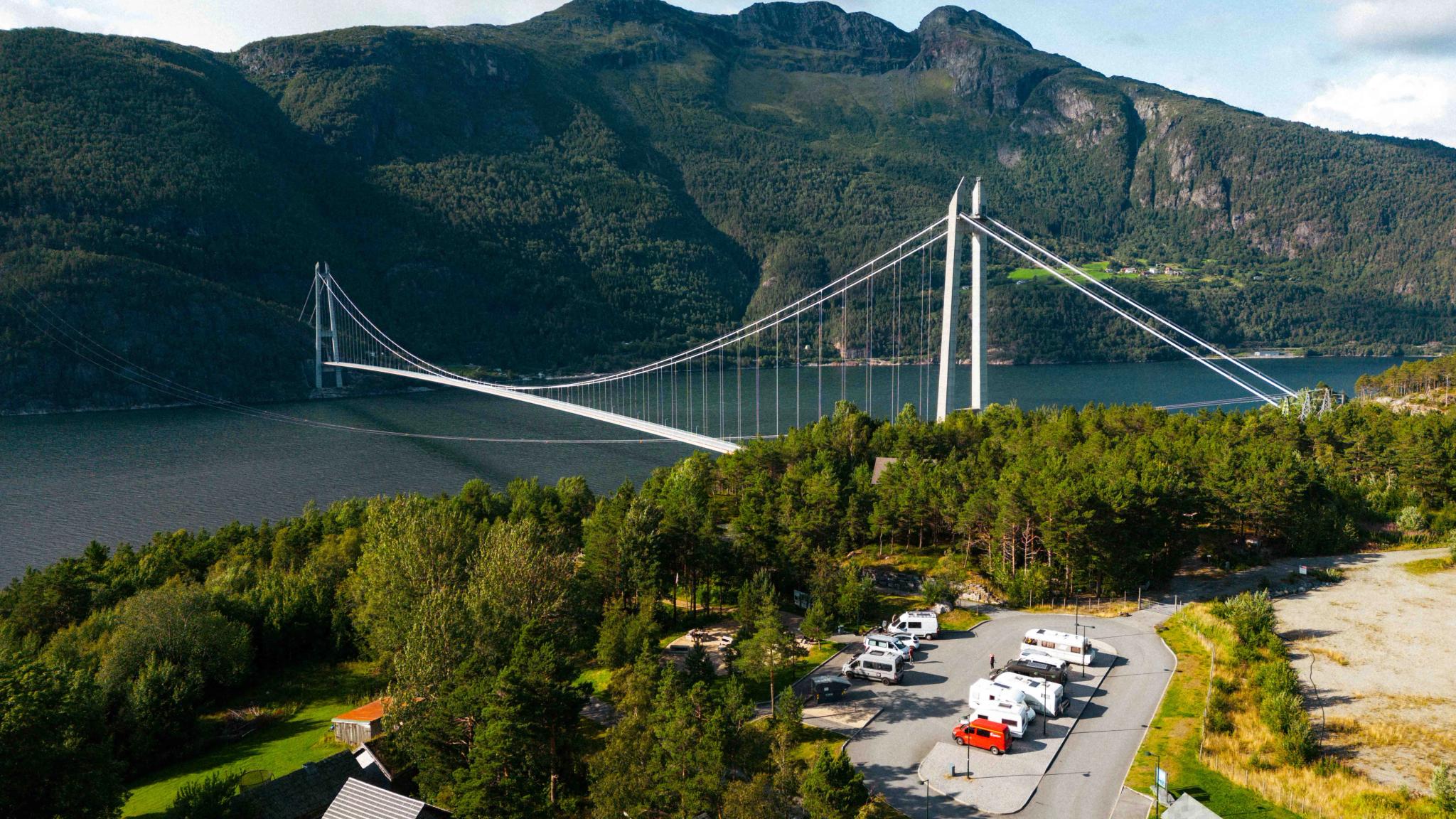 A large hanging bridge for cars