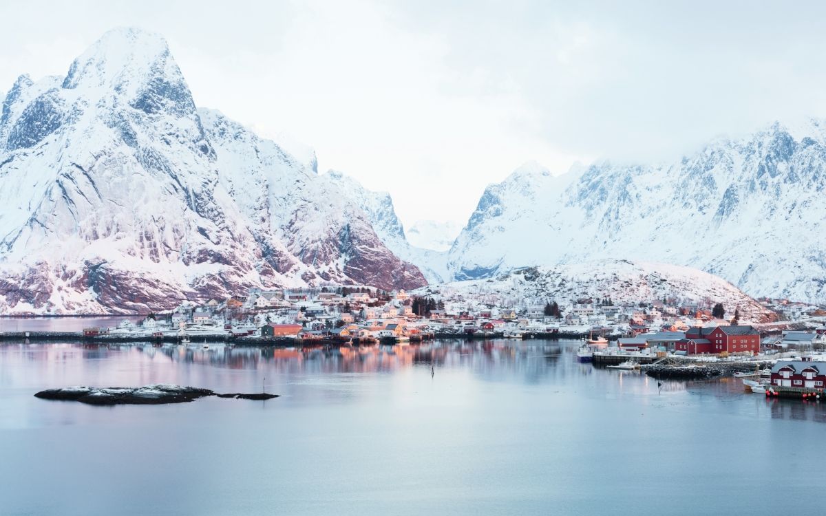 Sunrise at Reine Lofoten