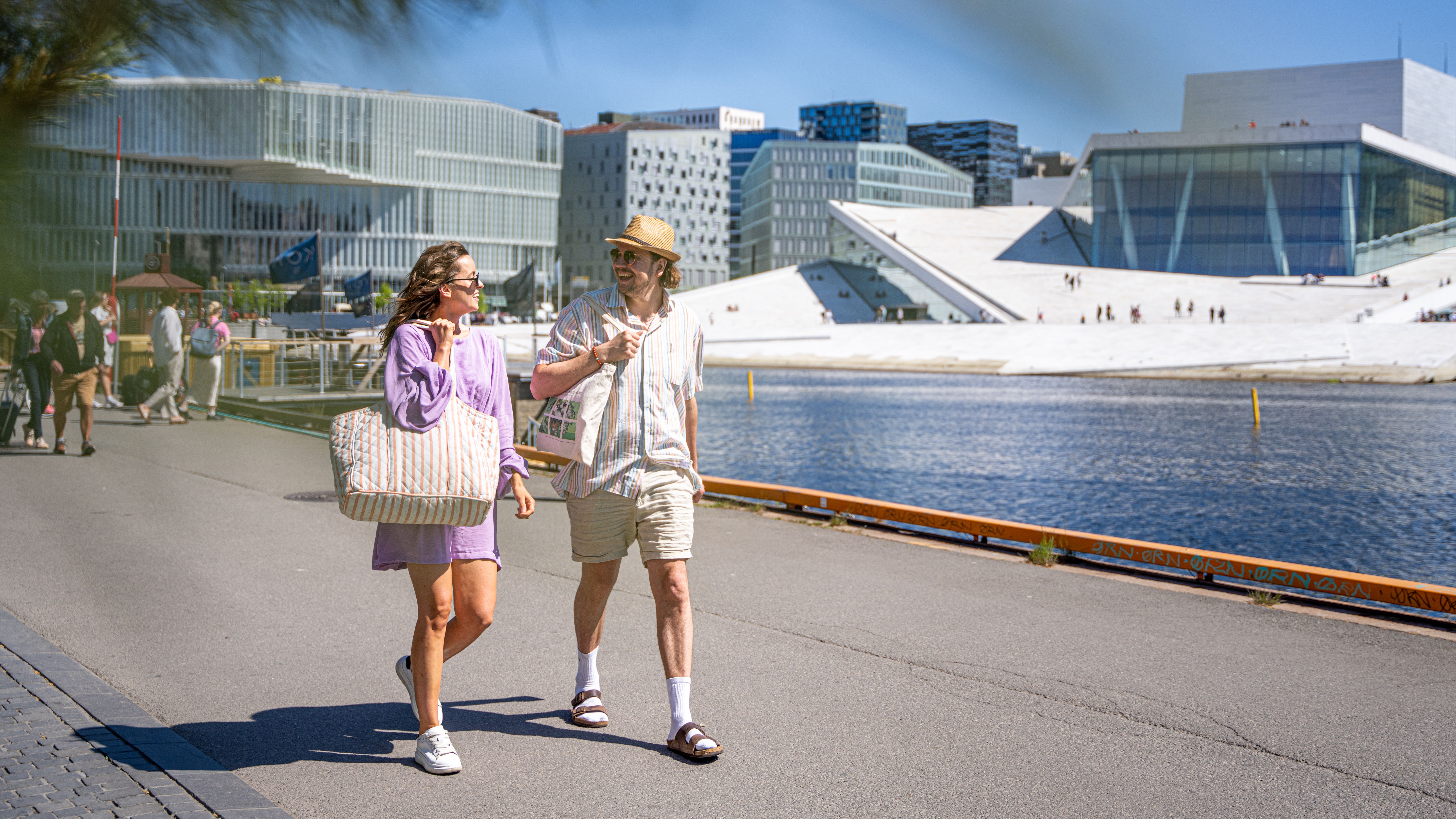 Havnepromenade stroll in Oslo