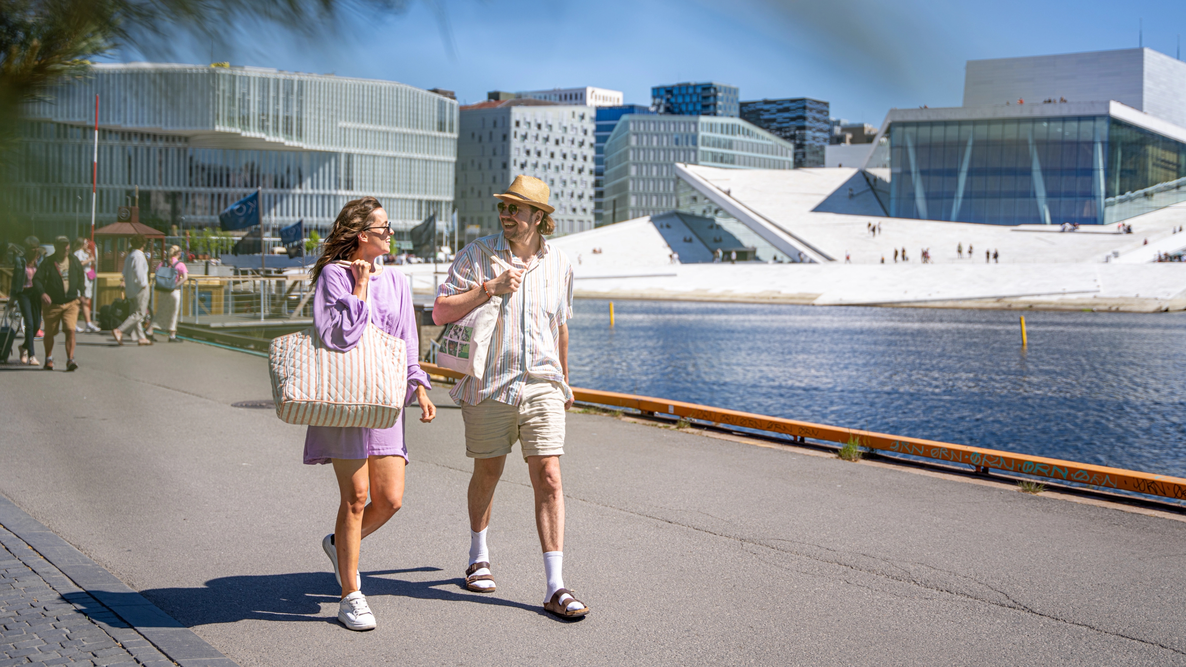 Havnepromenade stroll in Oslo