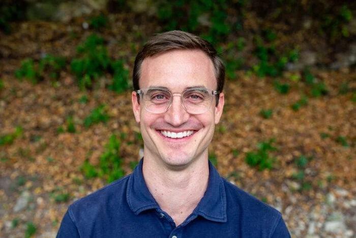 Headshot of Stephen Smith