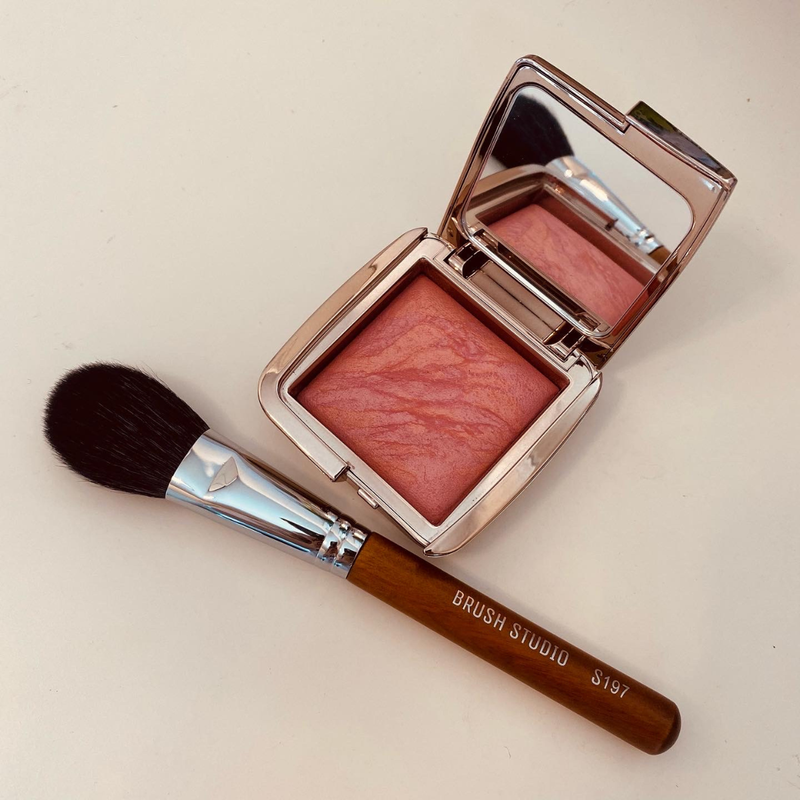 S197 Blush Brush
แปรงปัดแก้ม - 2