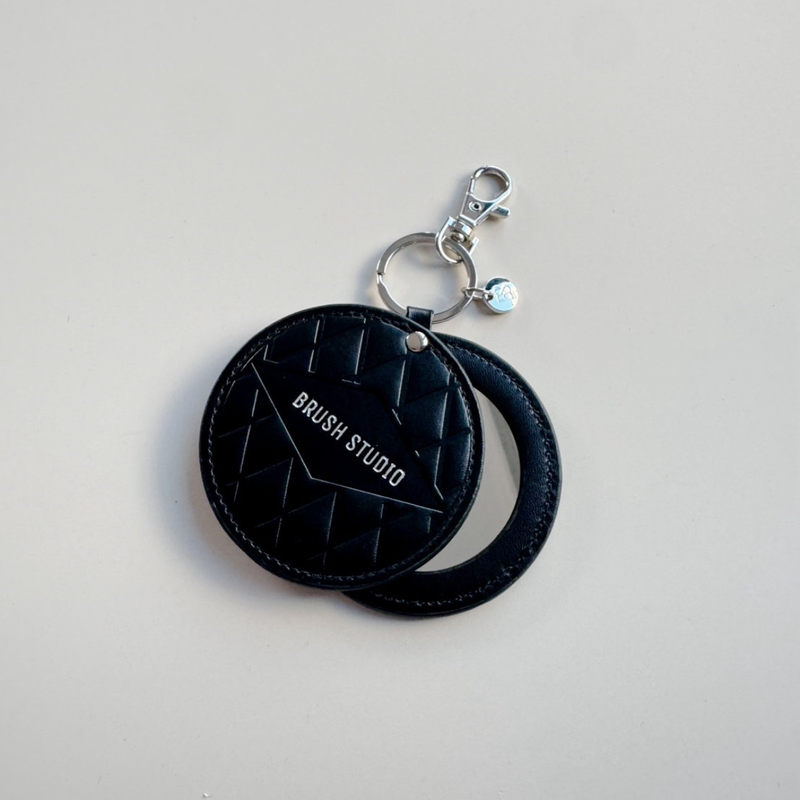 Portable Keychain Mirror
กระจกแต่งหน้าแบบพกพา - 3